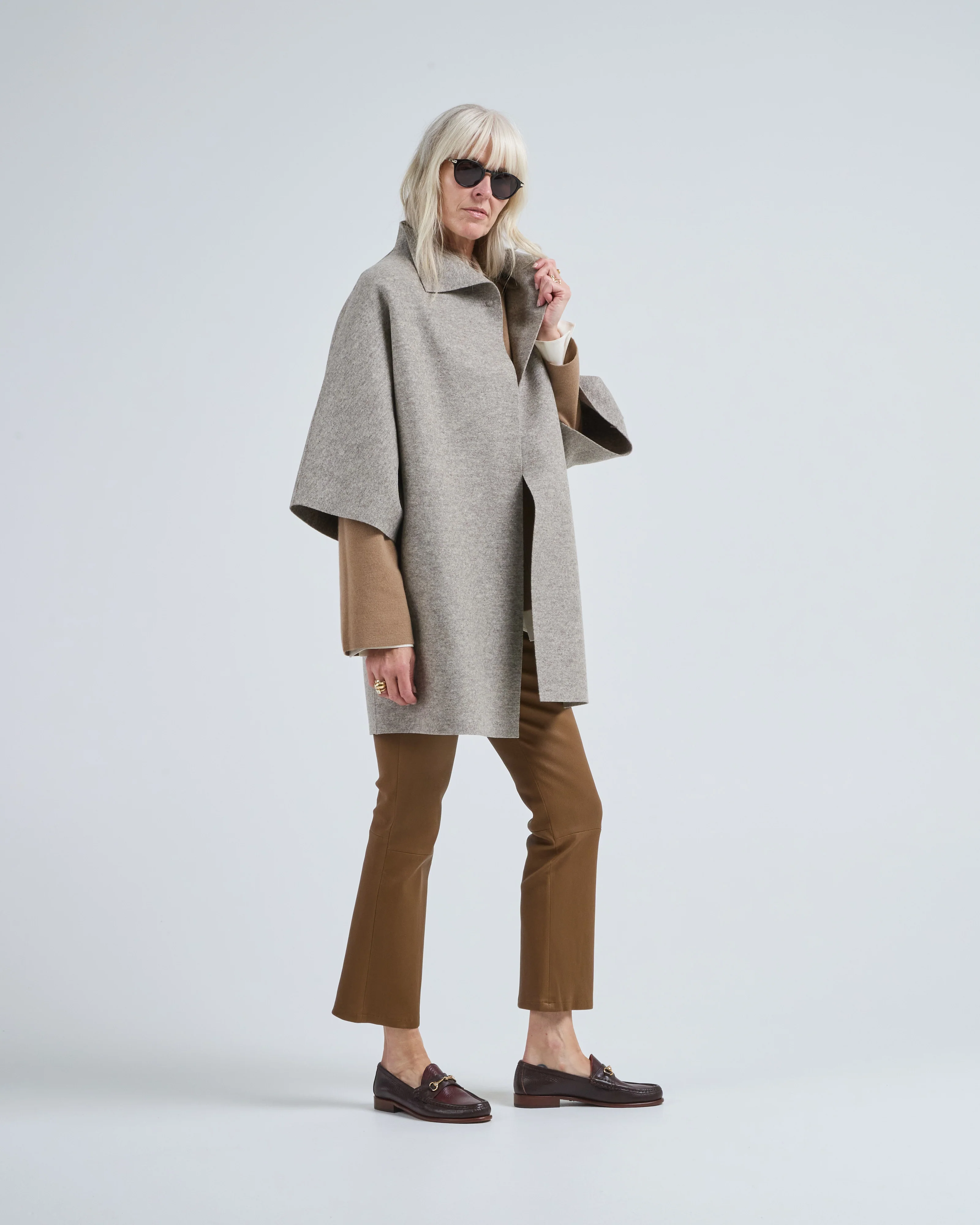 women kimono mantle pressed wool - Image 4