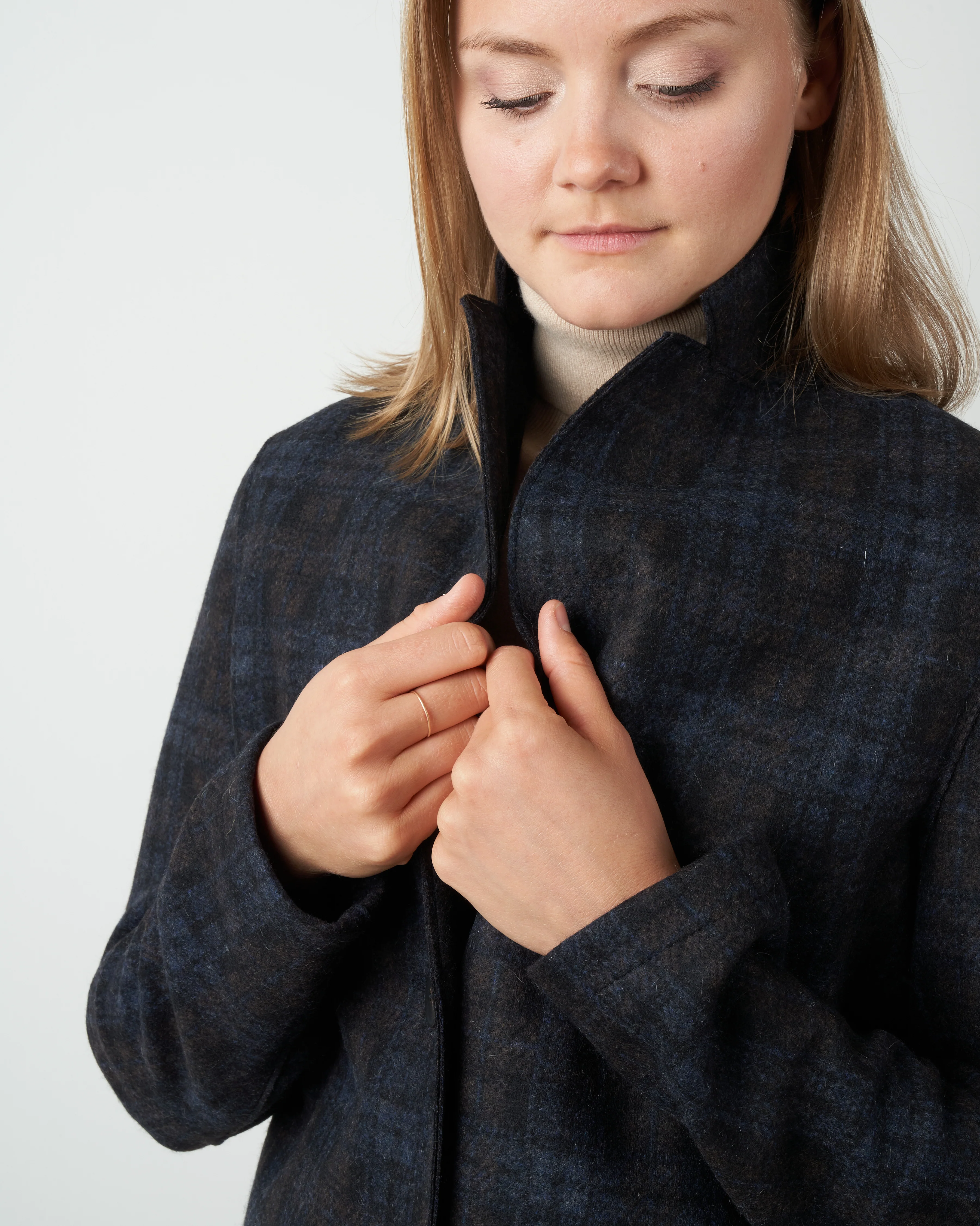 wool & cashmere tartan overcoat - navy blue - Image 5