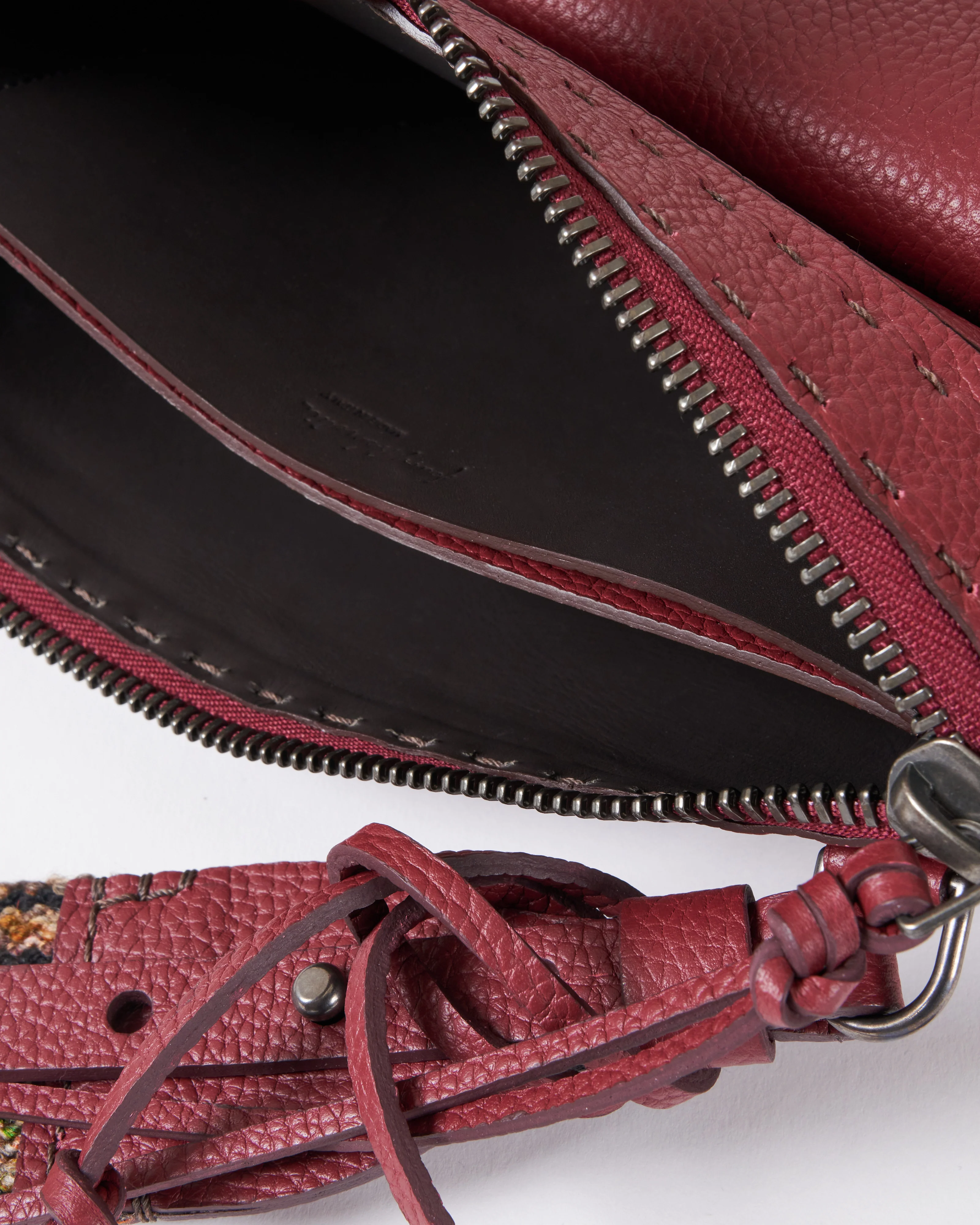 front pocket crossbody - Image 4