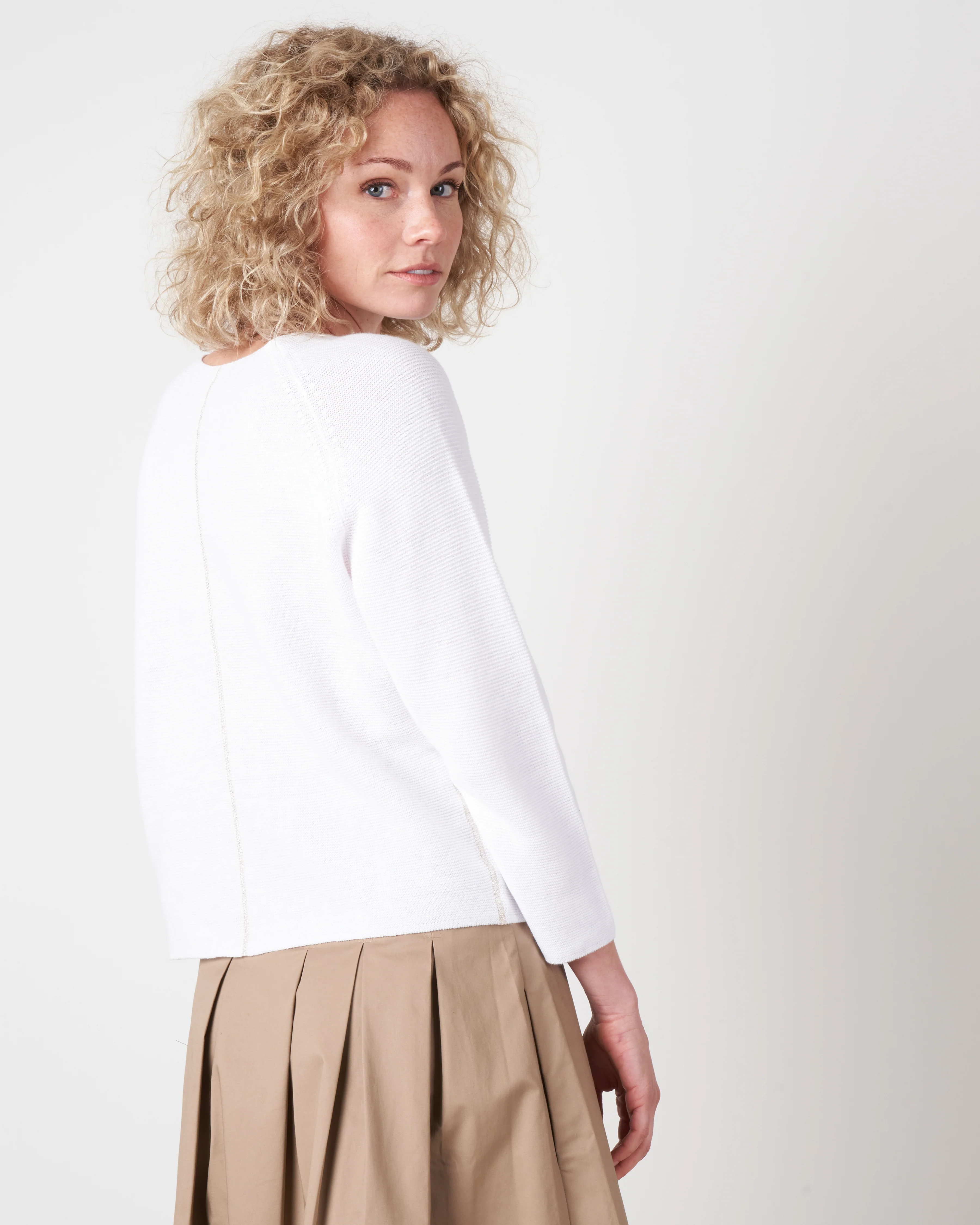 roundneck pullover with raglan sleeves - white - Image 5