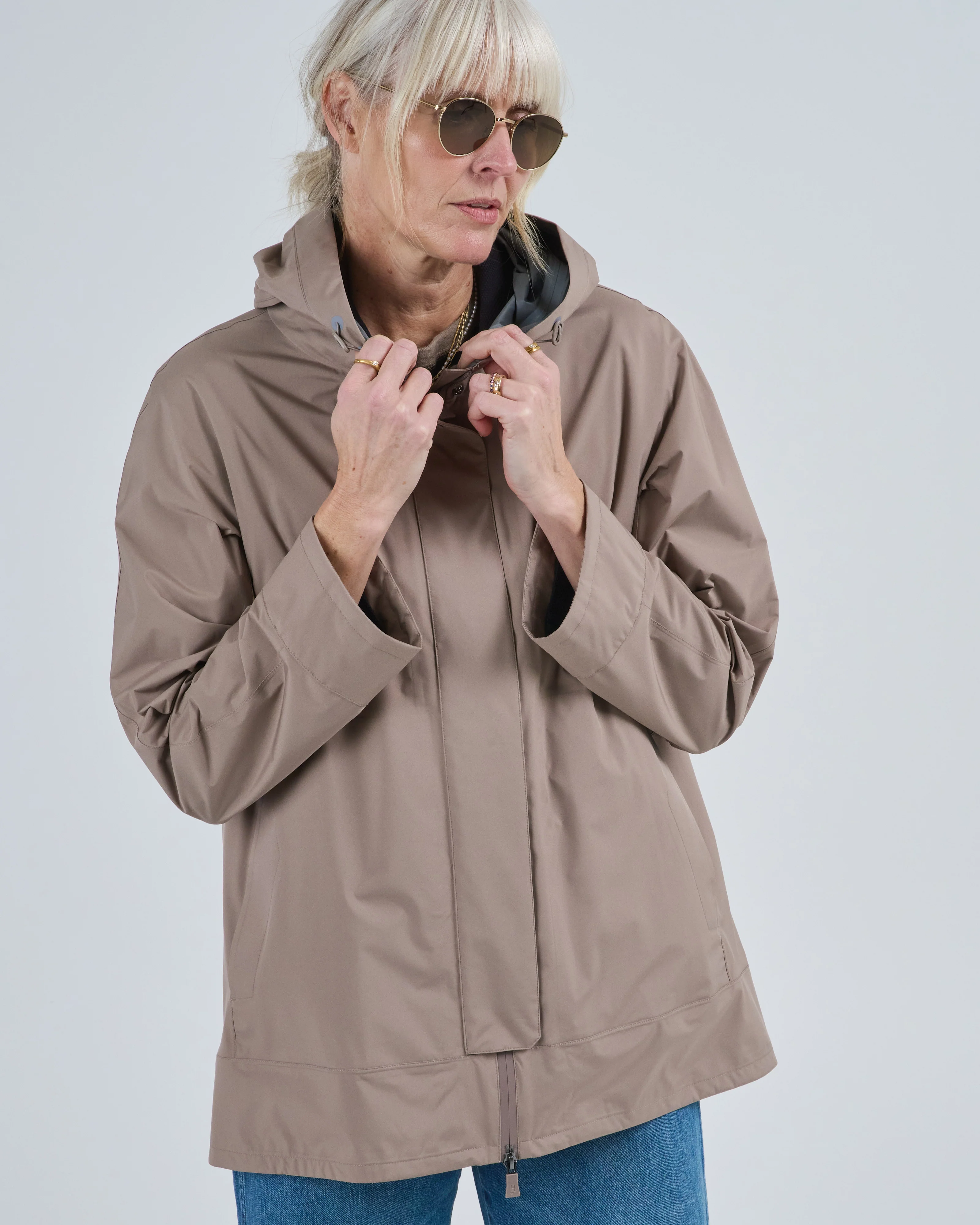 2 layer windstopper easy high low fingertip length jacket with hood - Image 4