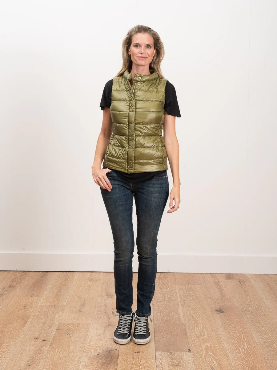 basic vest - matcha