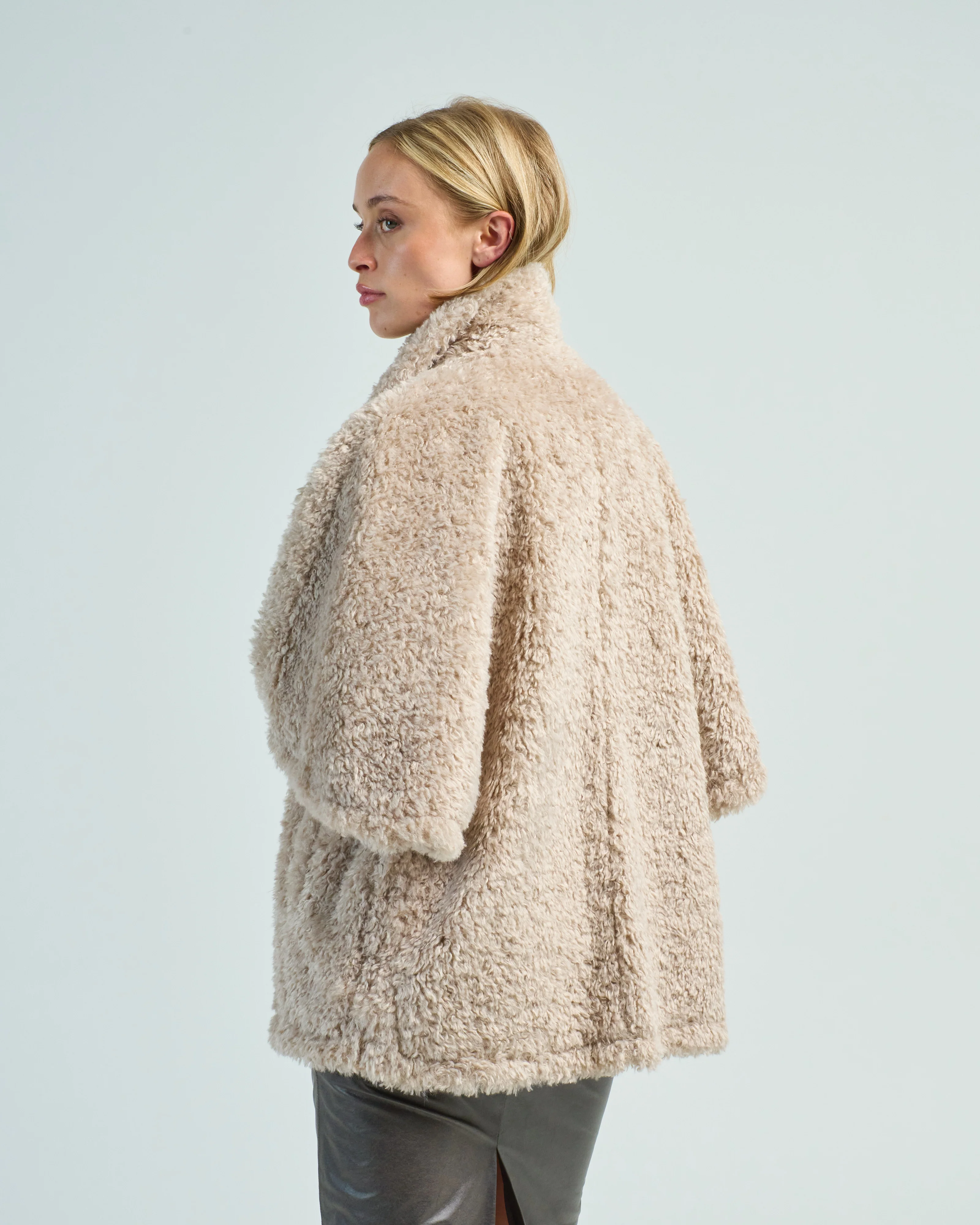 curly faux fur double breasted cape - Image 4