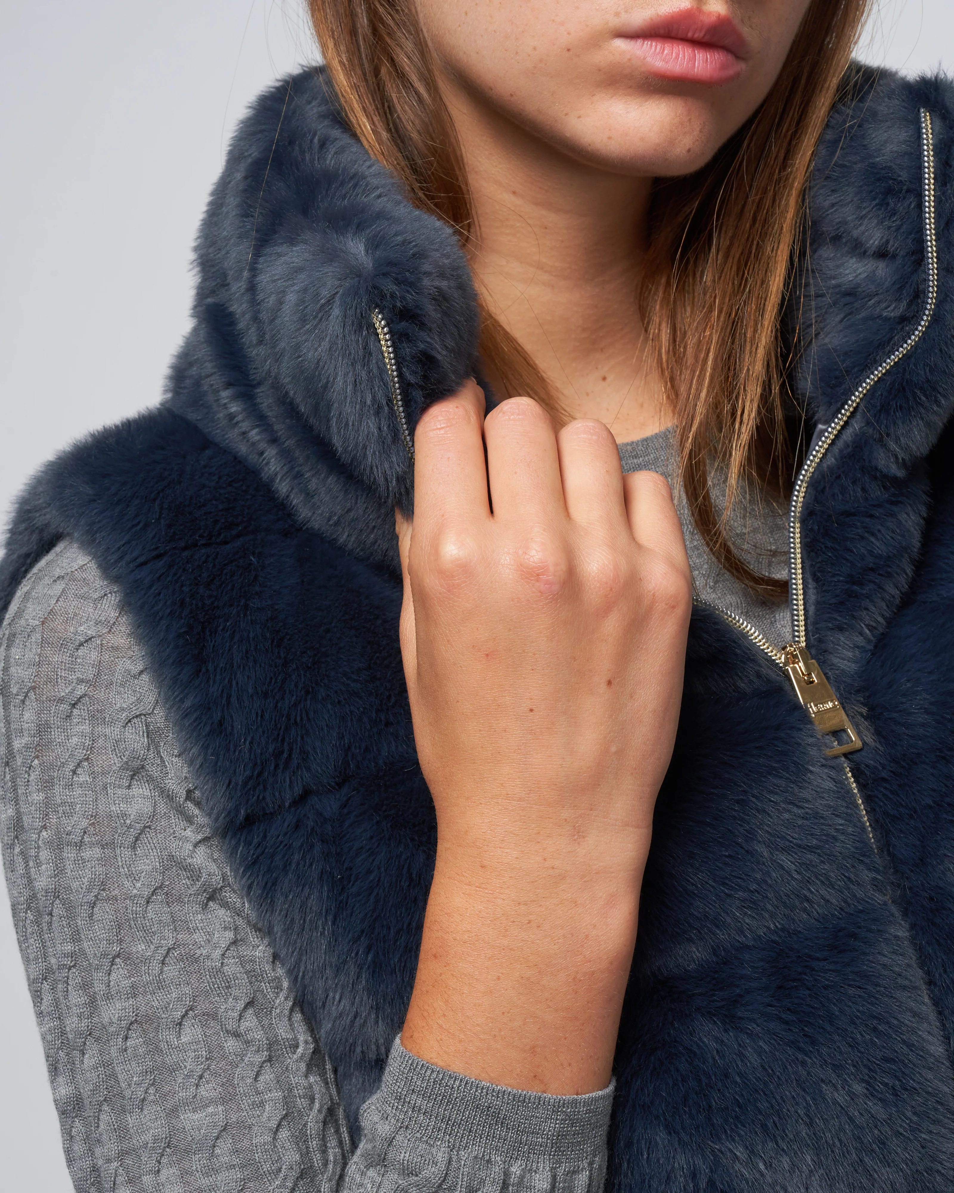 faux fur vest - new blu - Image 5