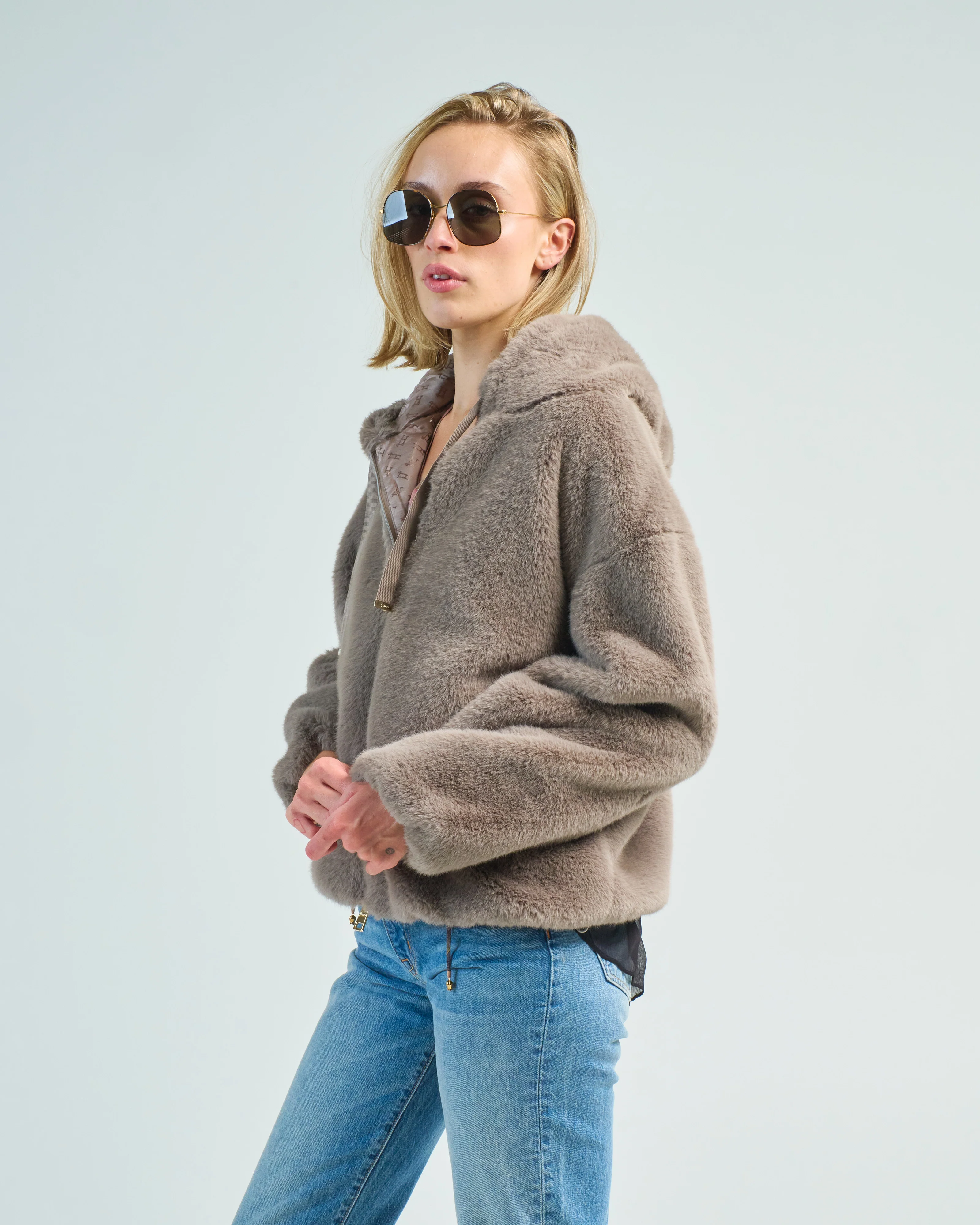 faux mink jacket w/ fixed hood - Image 3