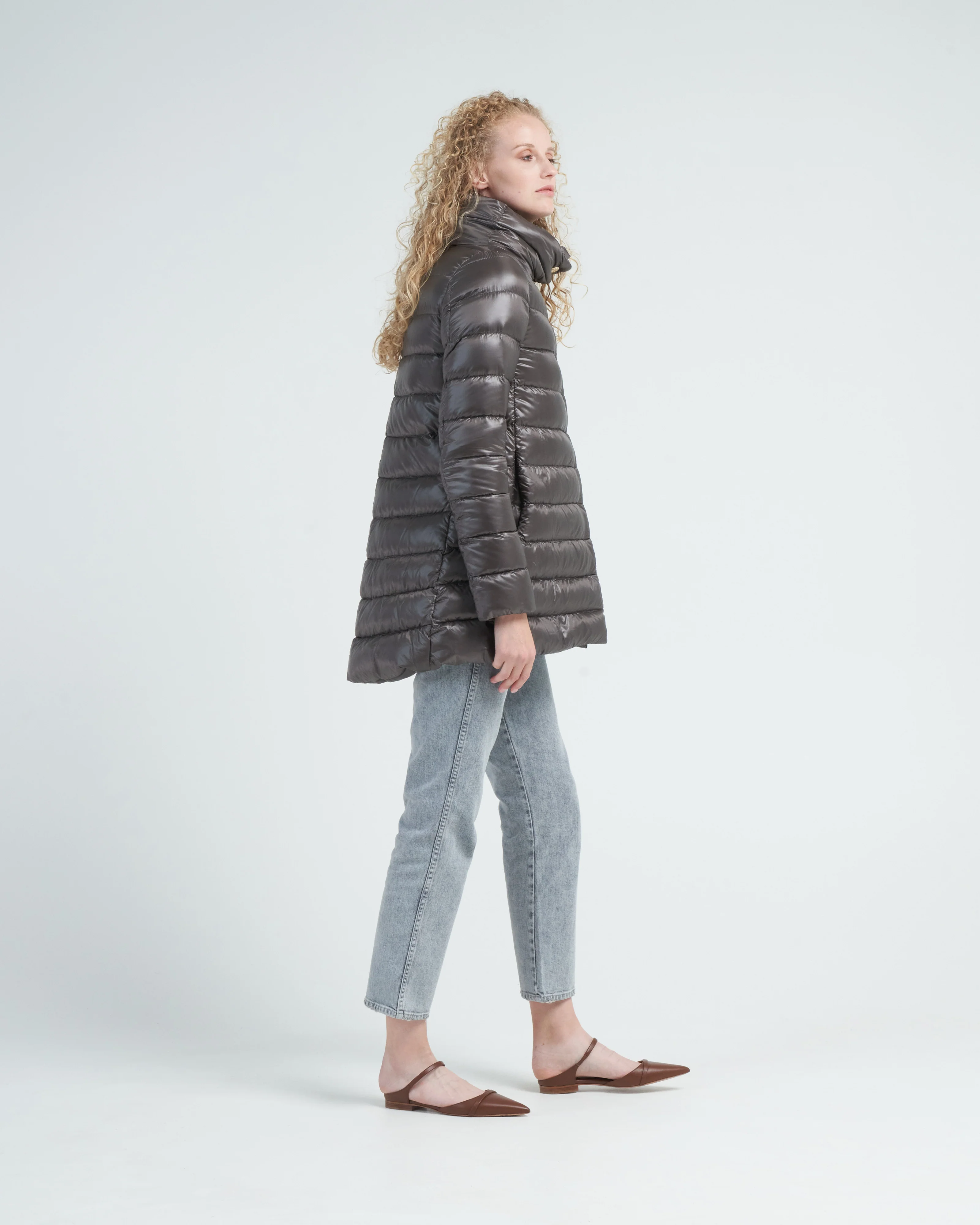 iconico amelia nylon ultralight a-line hi-lo - Image 3