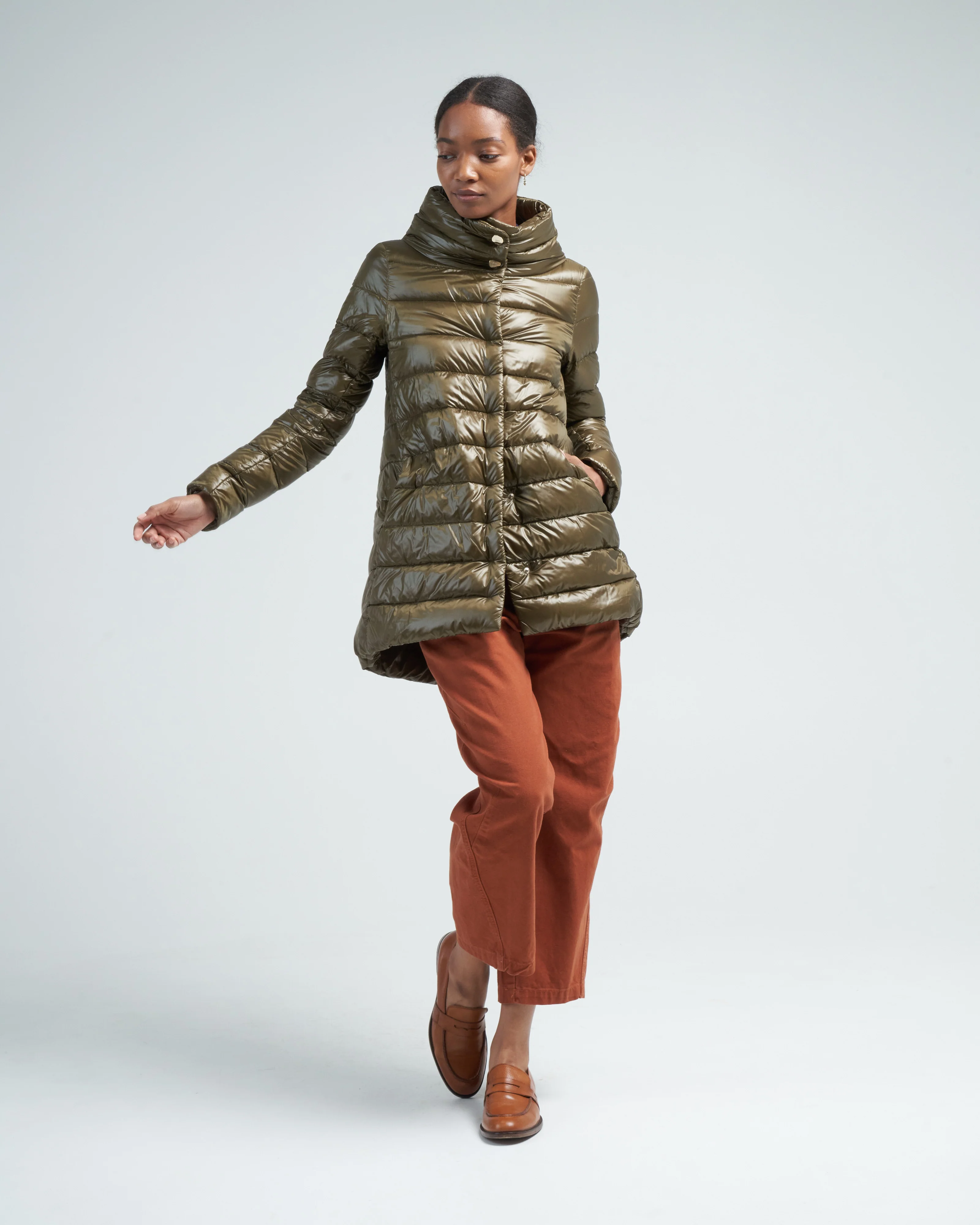 iconico amelia nylon ultralight a-line hi-lo - Image 2