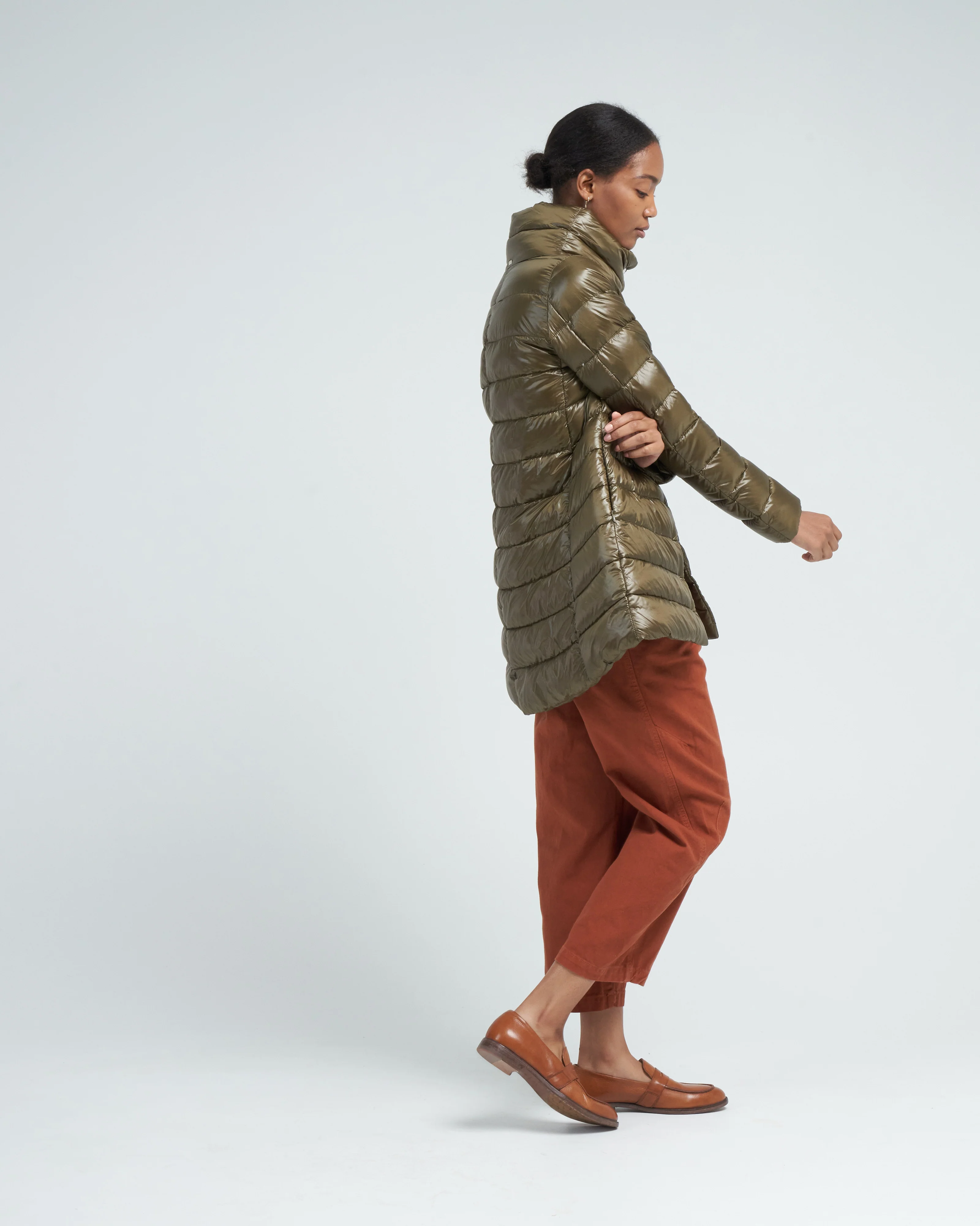 iconico amelia nylon ultralight a-line hi-lo - Image 3
