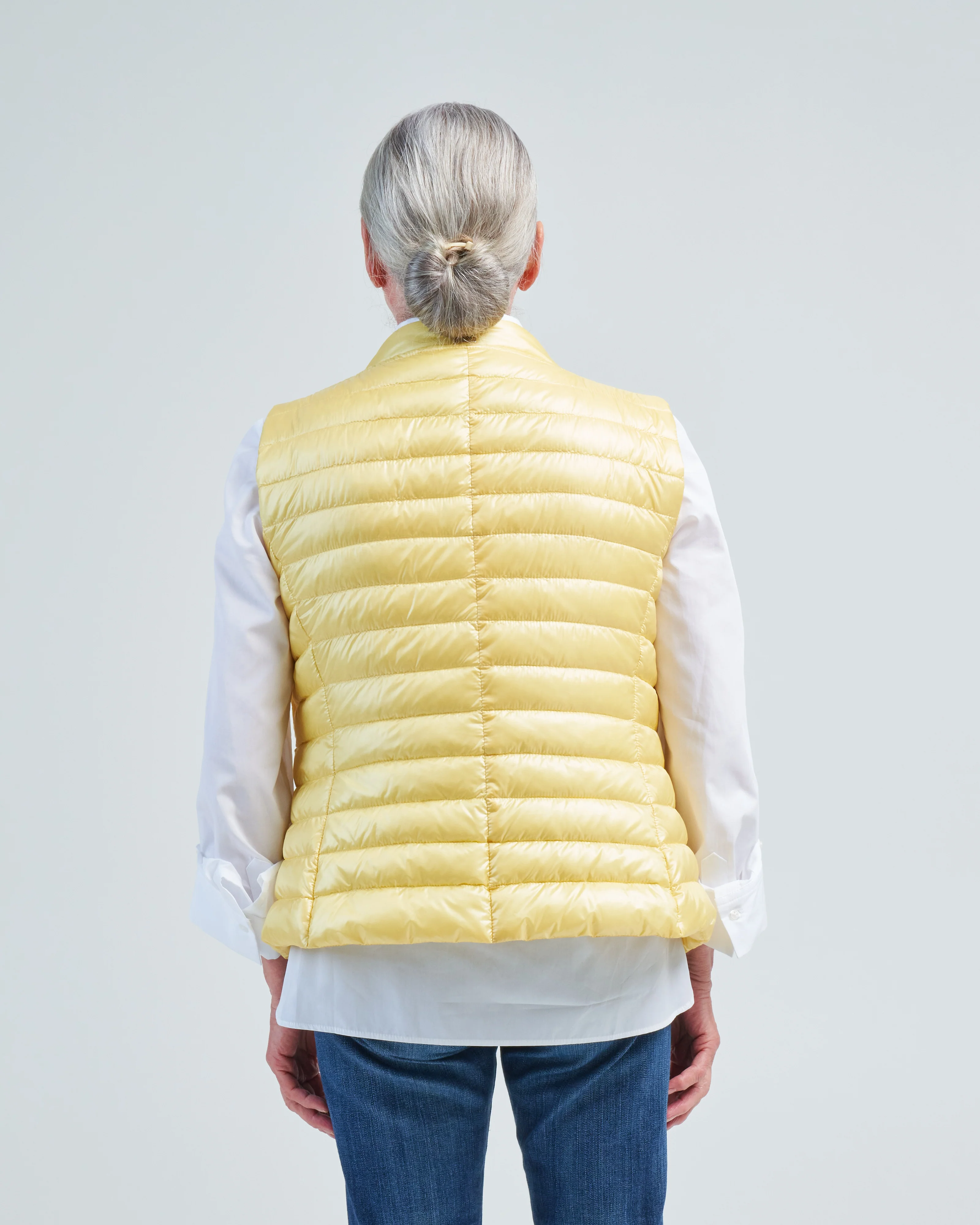 iconico vera classic nylon fitted vest - Image 4