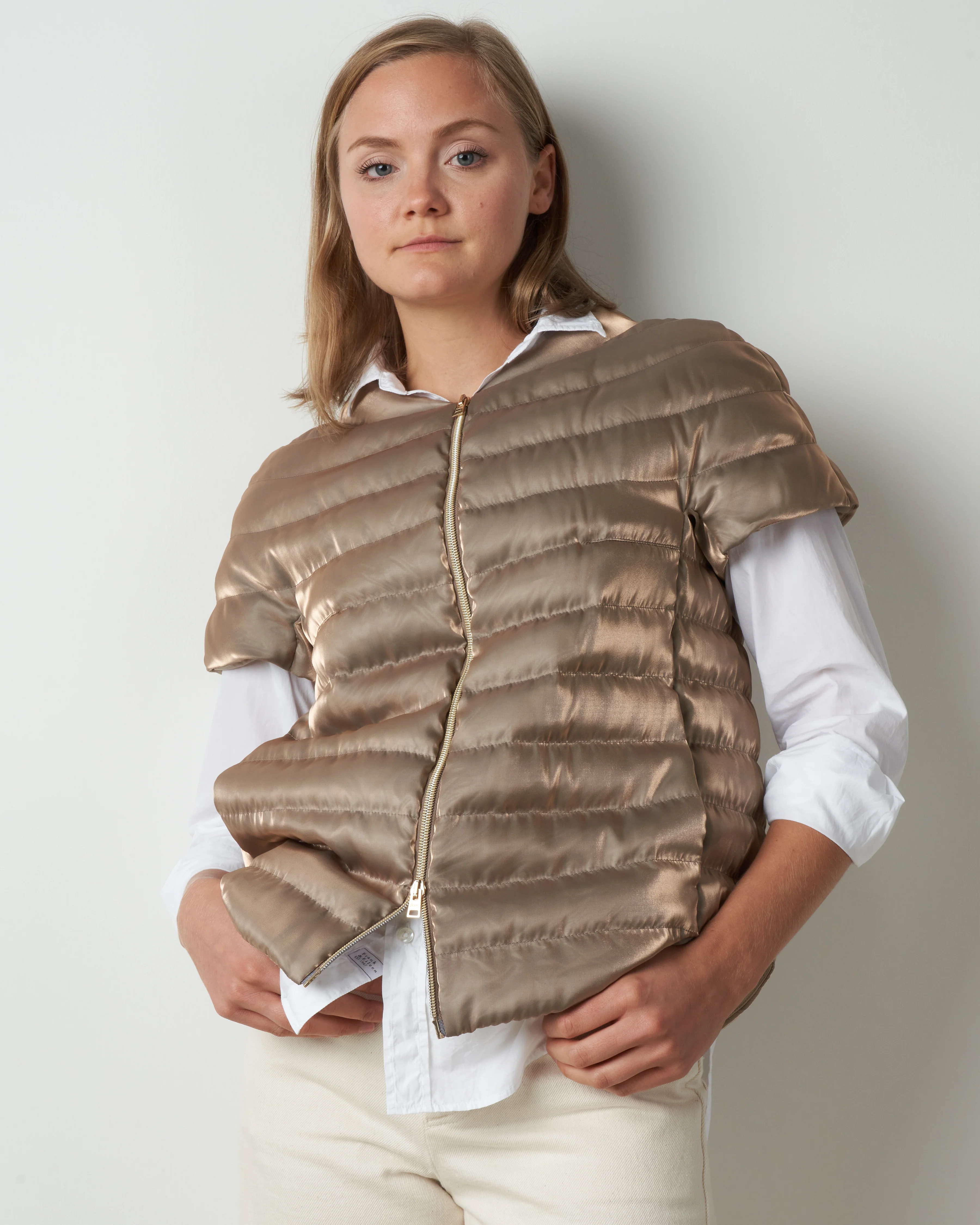 cap sleeved curved hem vest - Image 2