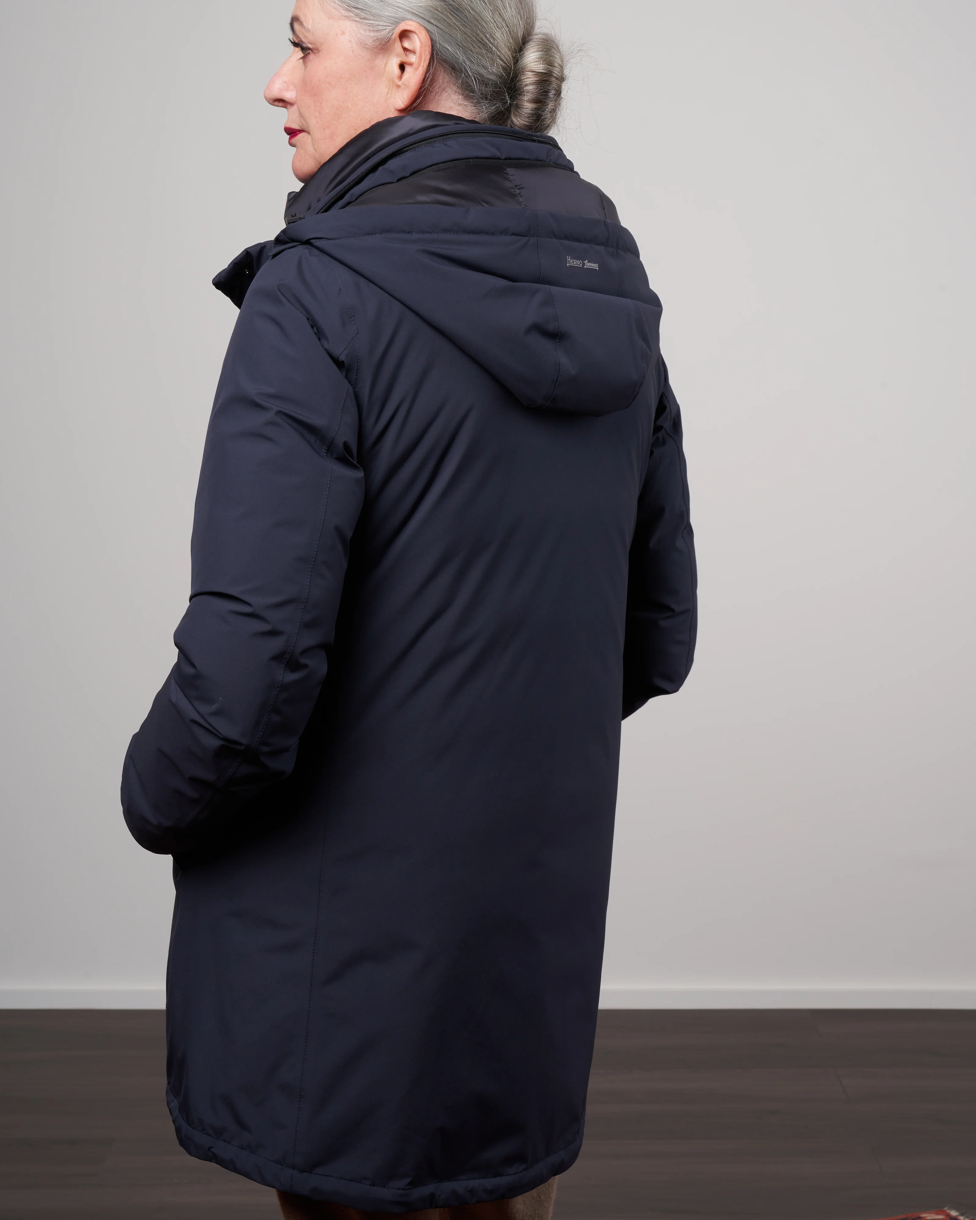 laminar 2 ply hi-low coat - navy - Image 3