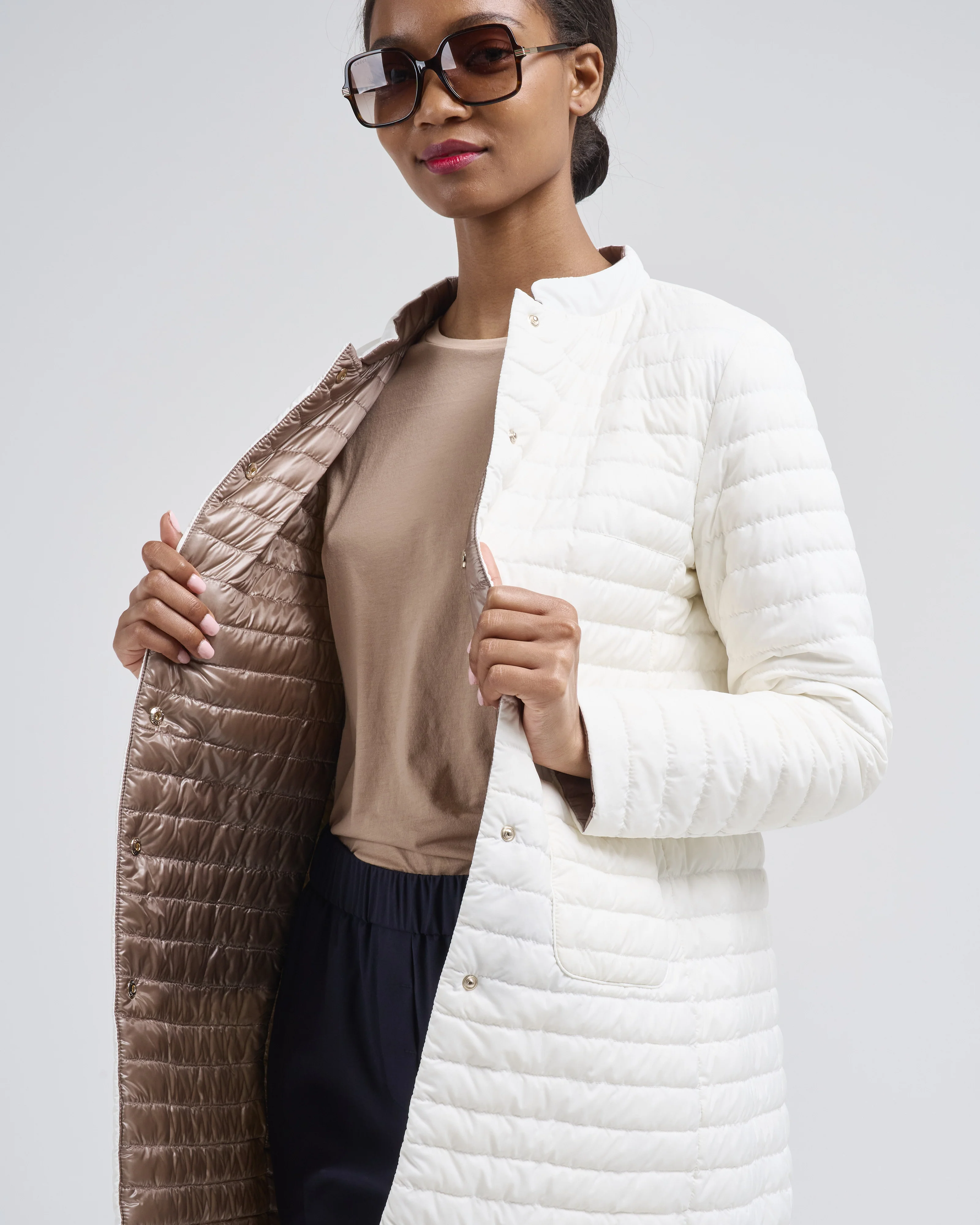 matte to shiny nylon reversible a-shape quilted coat - Image 2