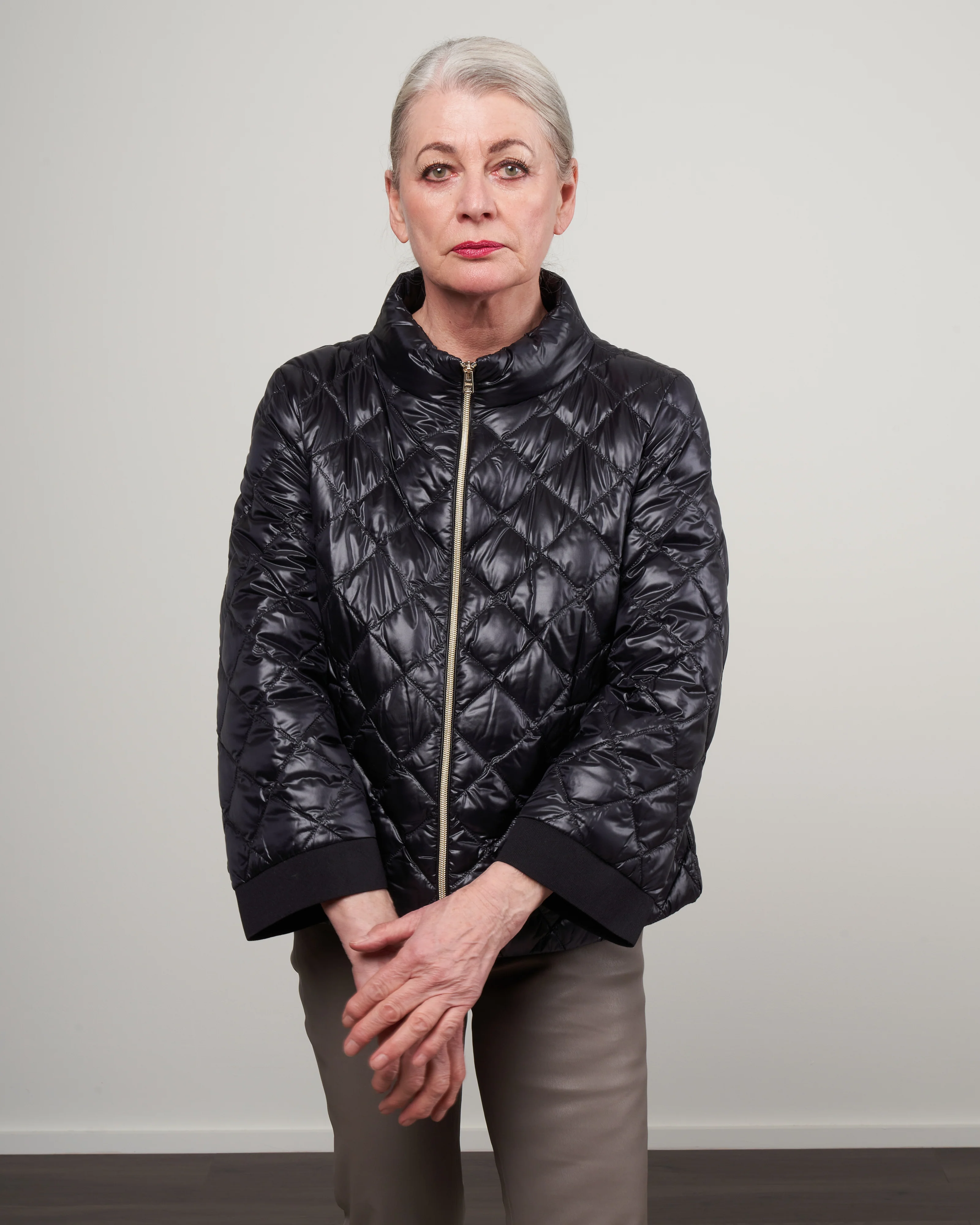 nylon ultralight quilted a-line short jacket - 7730 black - Image 2
