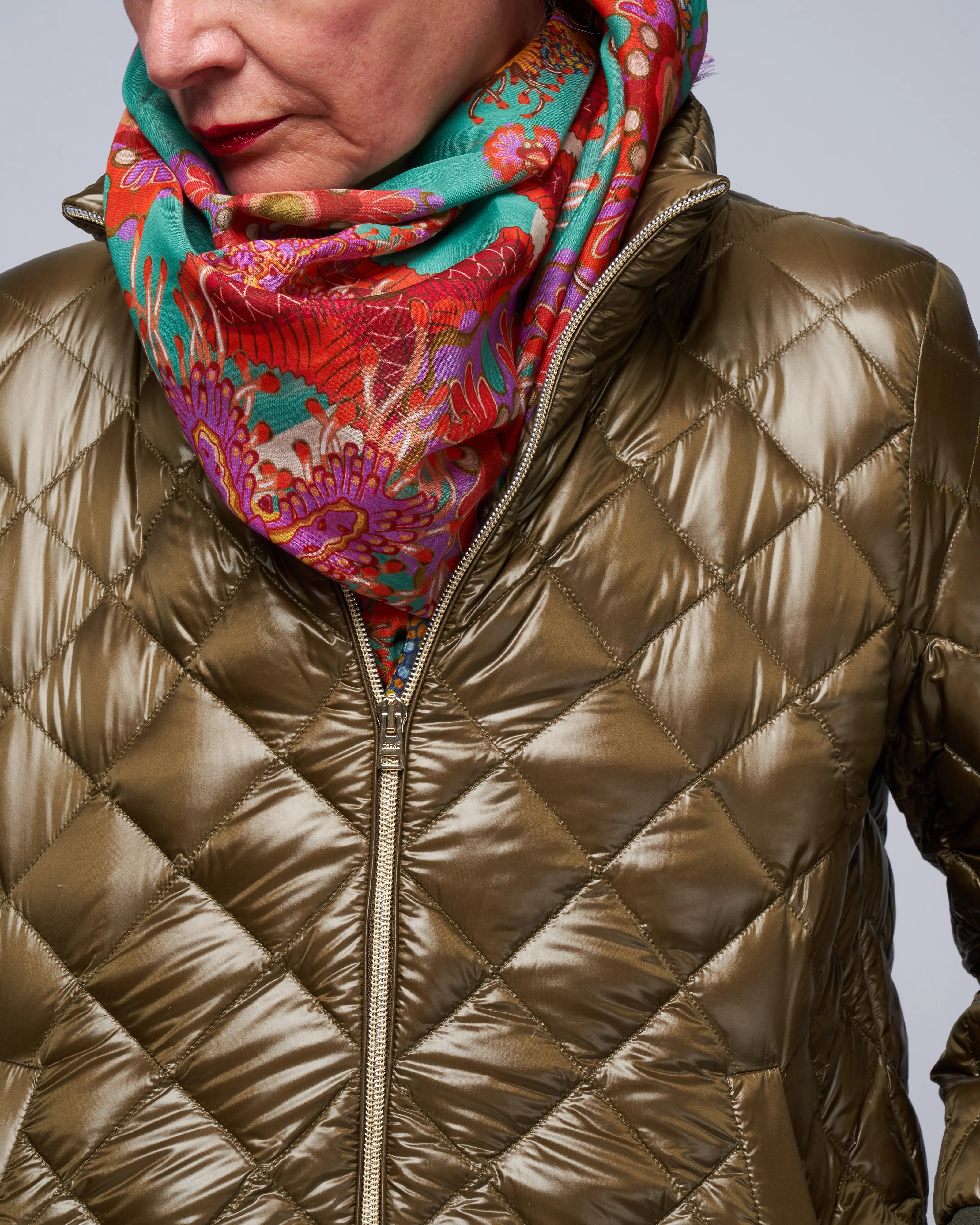 ultralight quilted a-line short jacket - military - Image 5