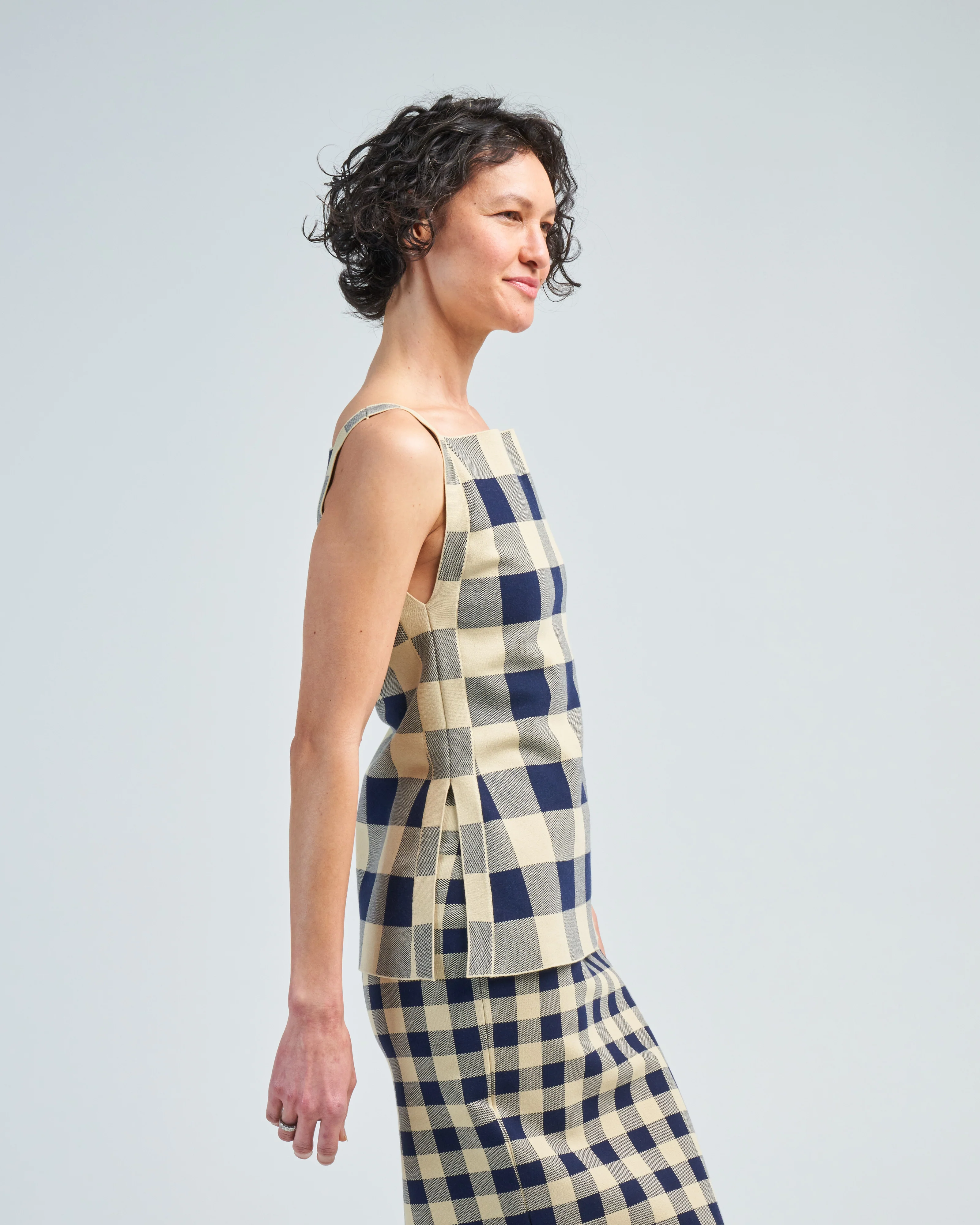gingham asher apron - Image 3