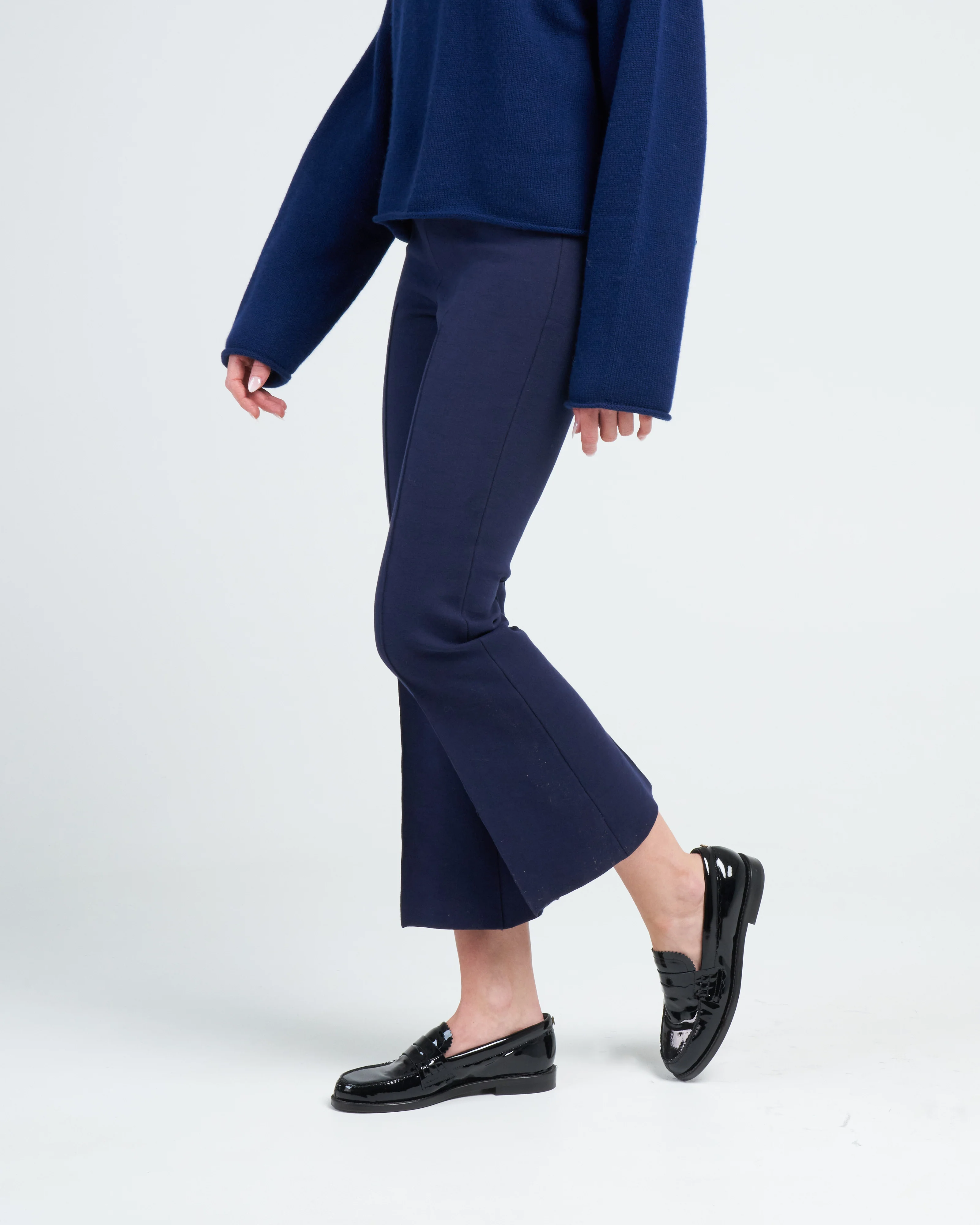 kick pant 27.5 - navy - Image 3