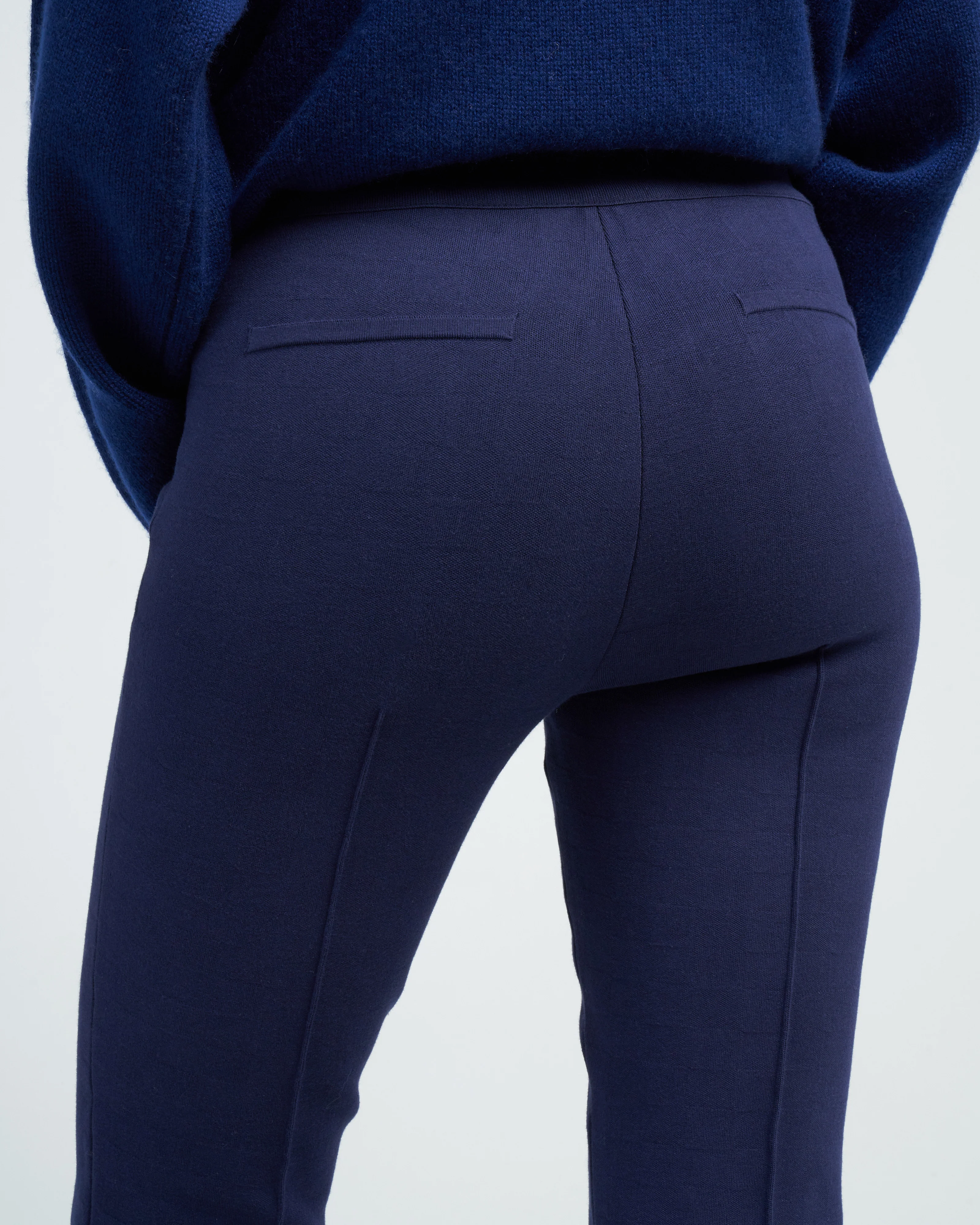kick pant 27.5 - navy - Image 5