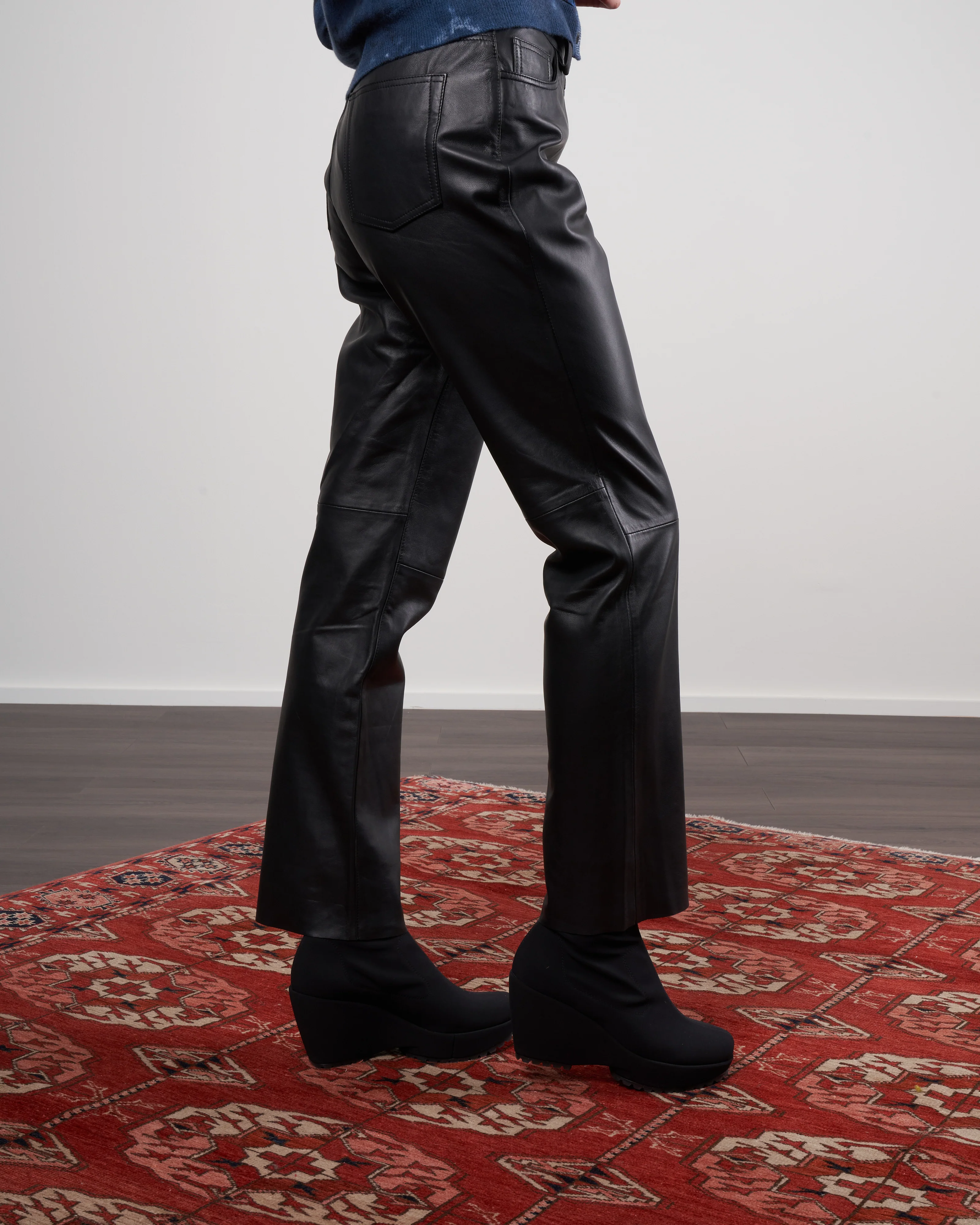 straight leather trouser - black - Image 2