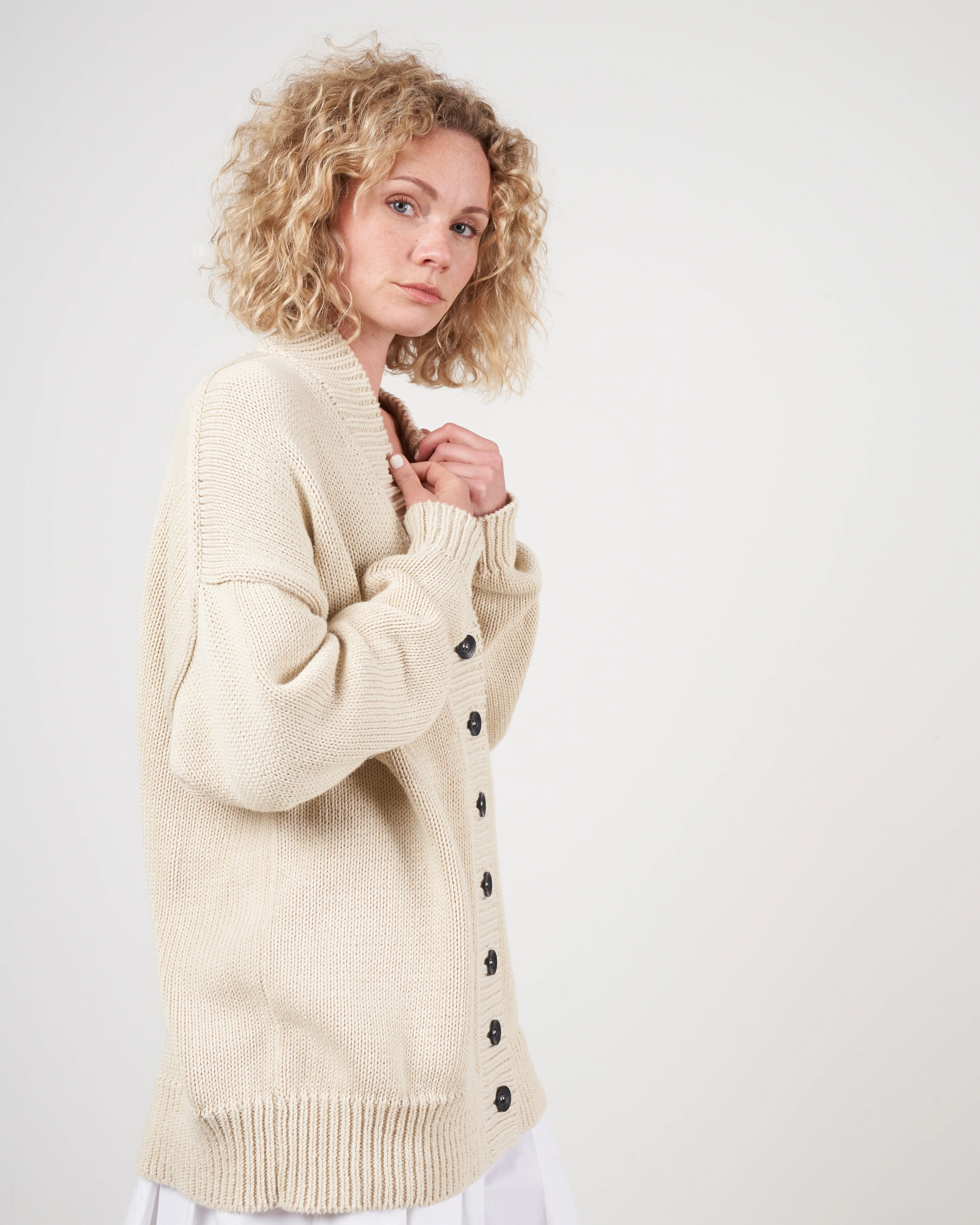 chunky v neck cardigan - ivory - Image 2