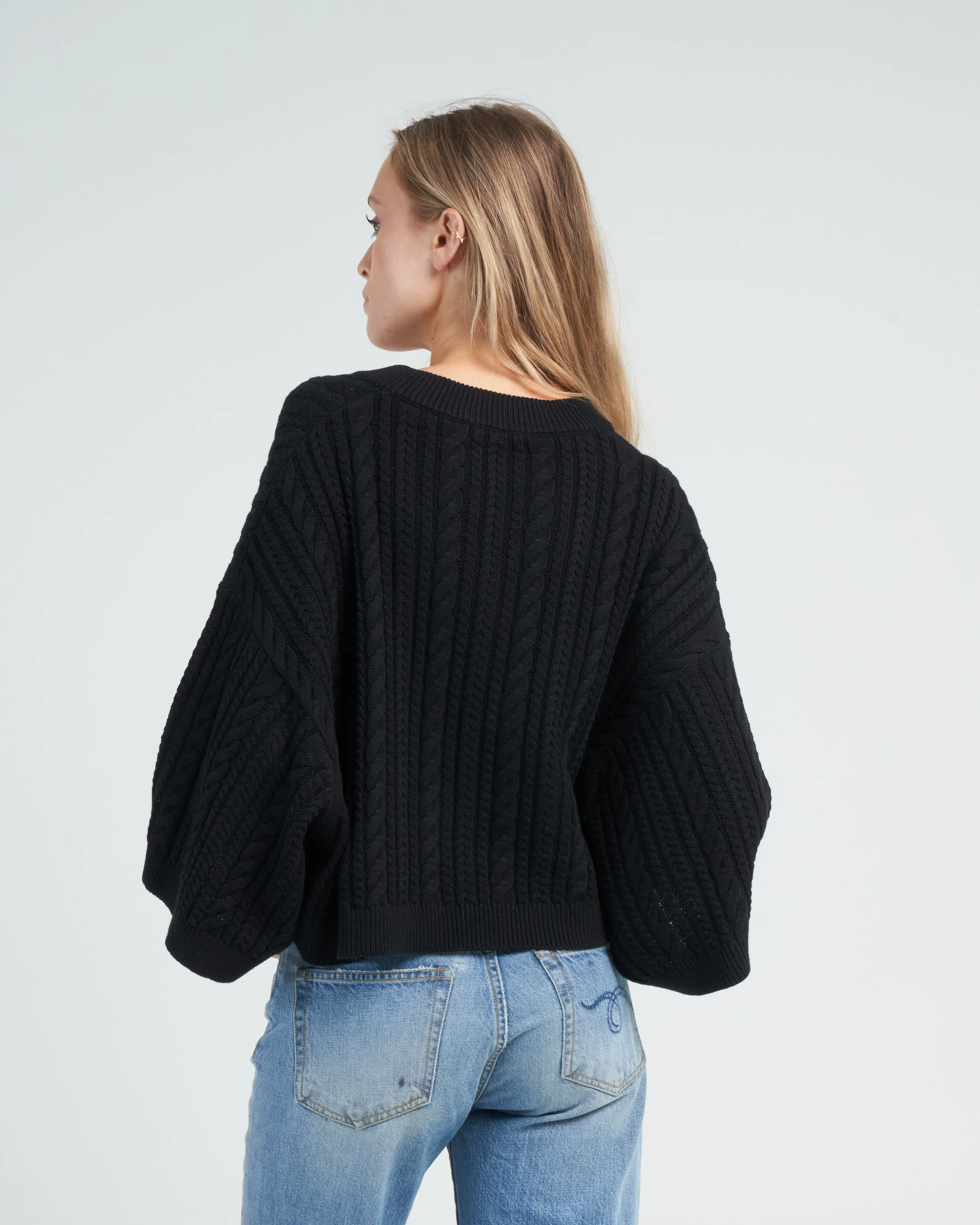 cropped cable v neck - black - Image 3