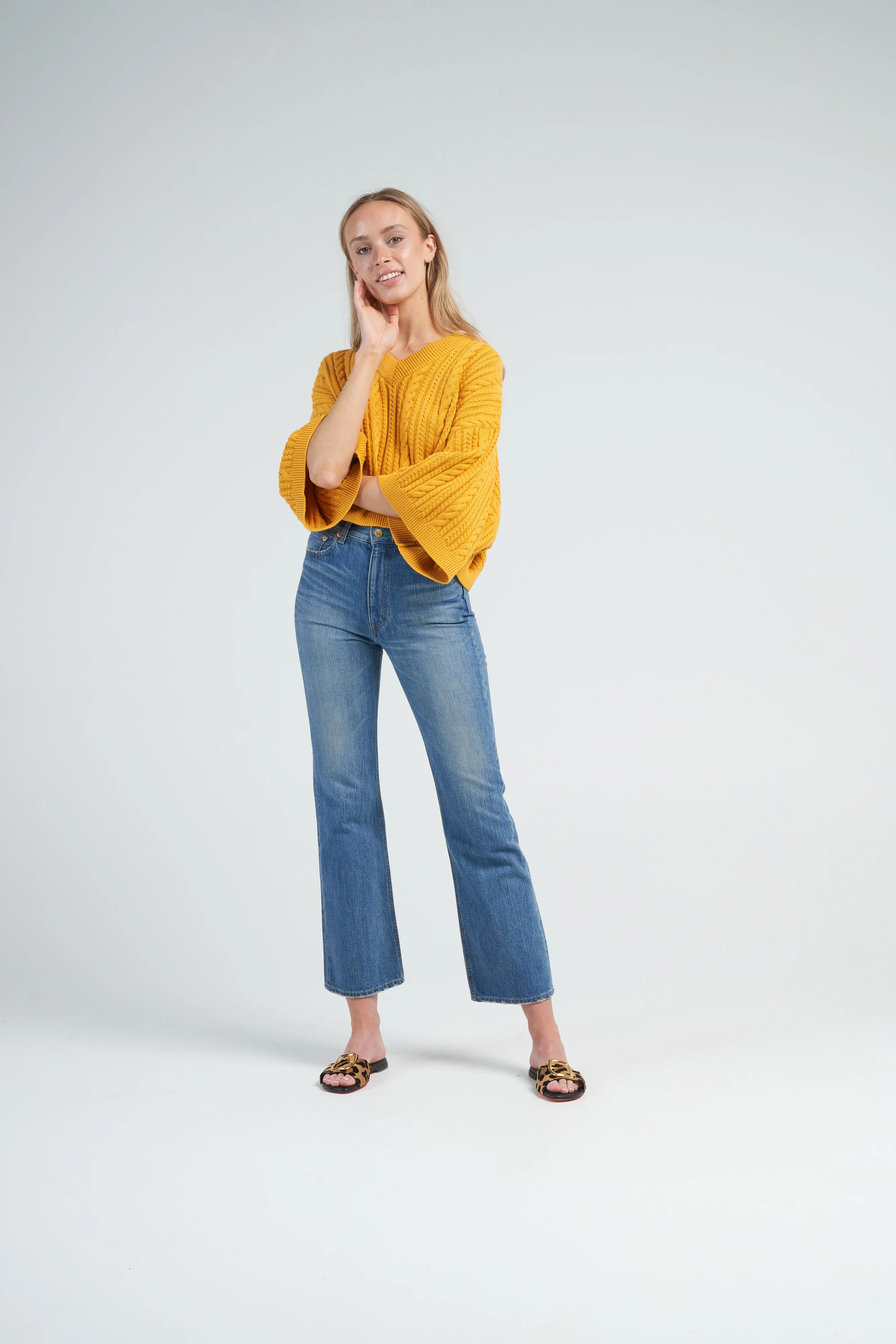 cropped cable v neck - marigold - Image 2