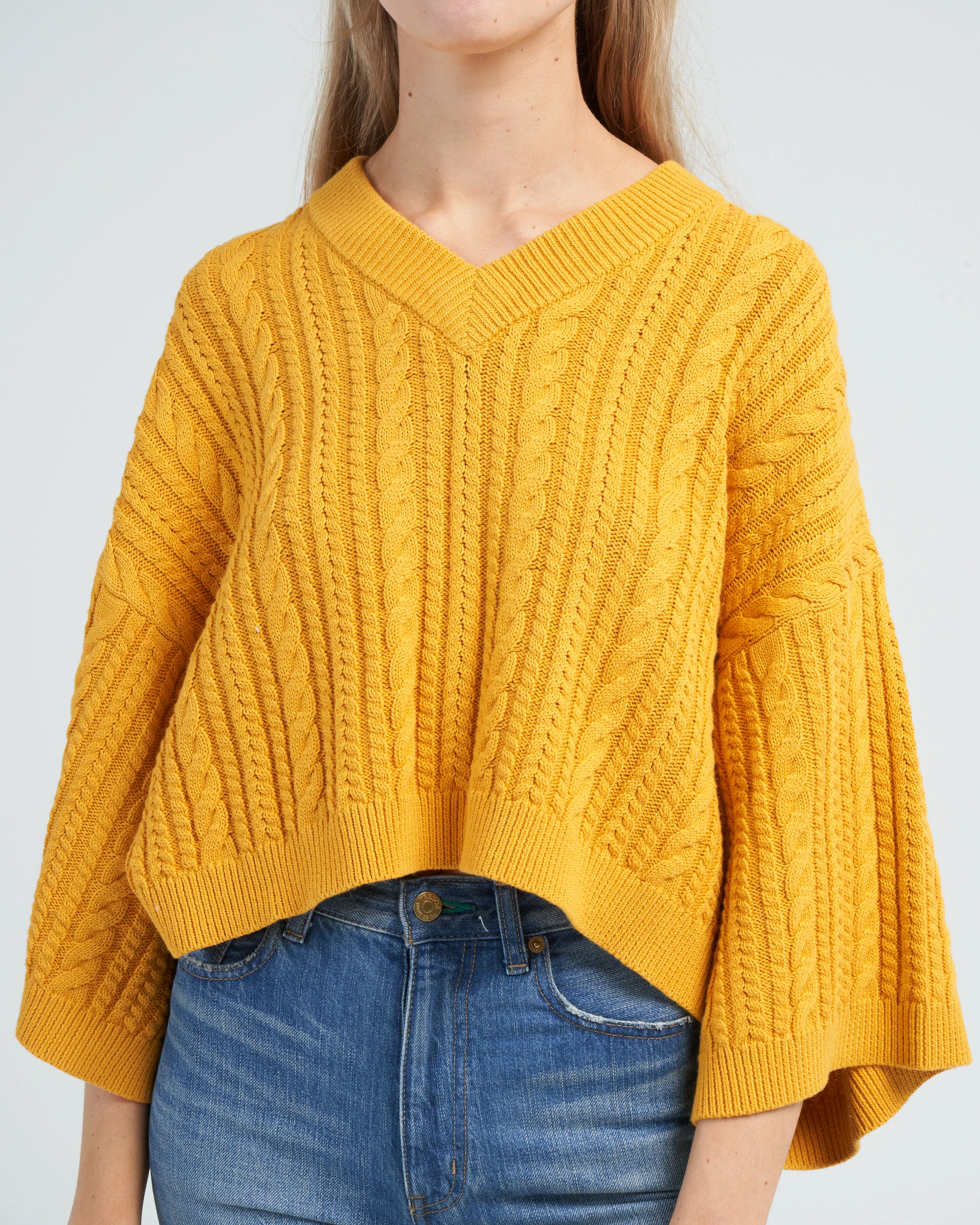 cropped cable v neck - marigold - Image 5