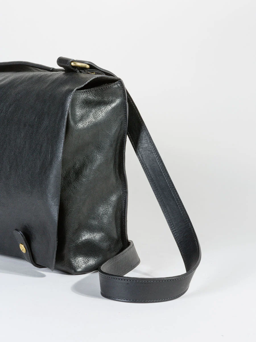 briefcase with shoulder strap - black - Image 4