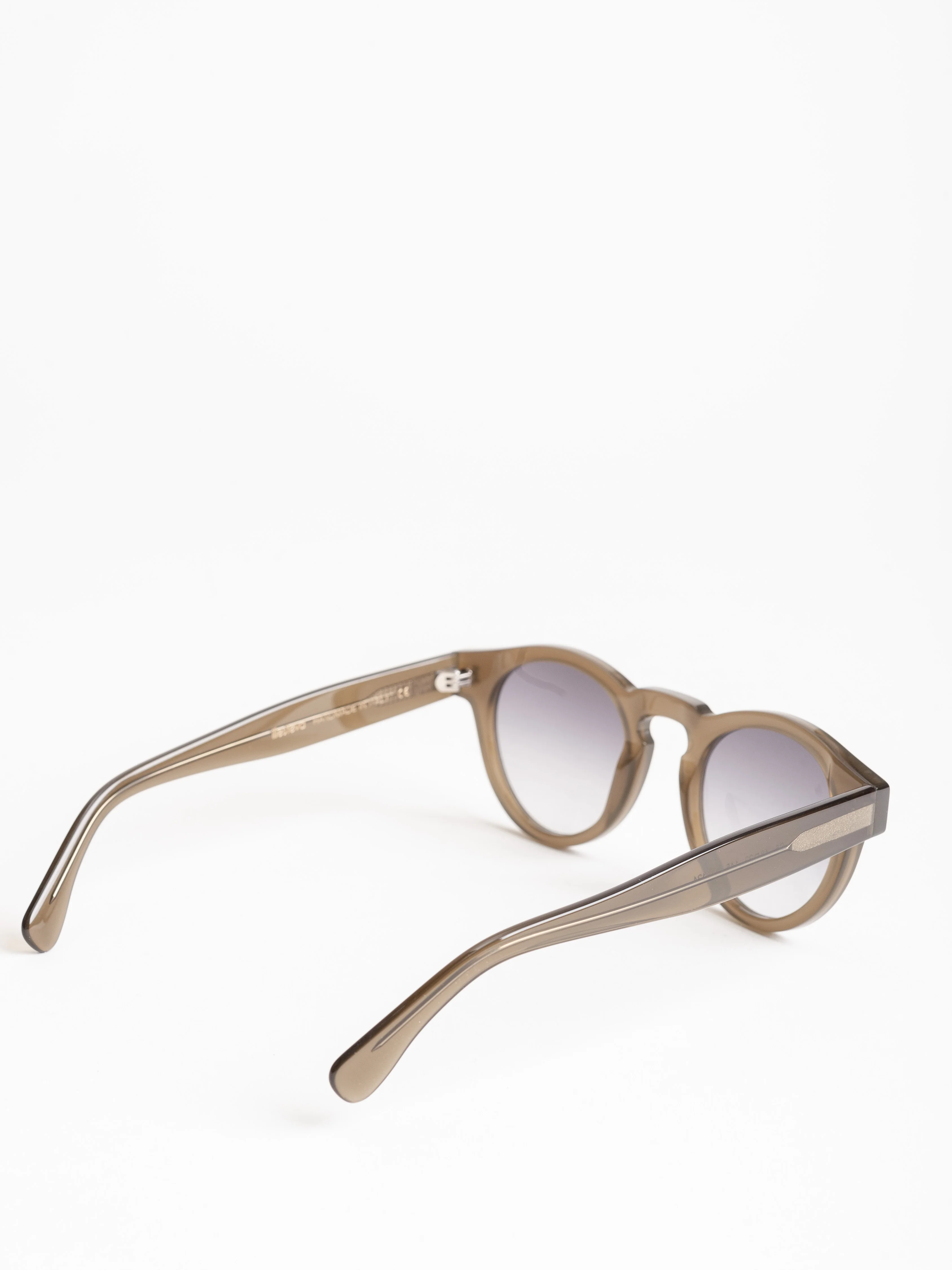 leonard sunglasses - olive with grey gradient - Image 4