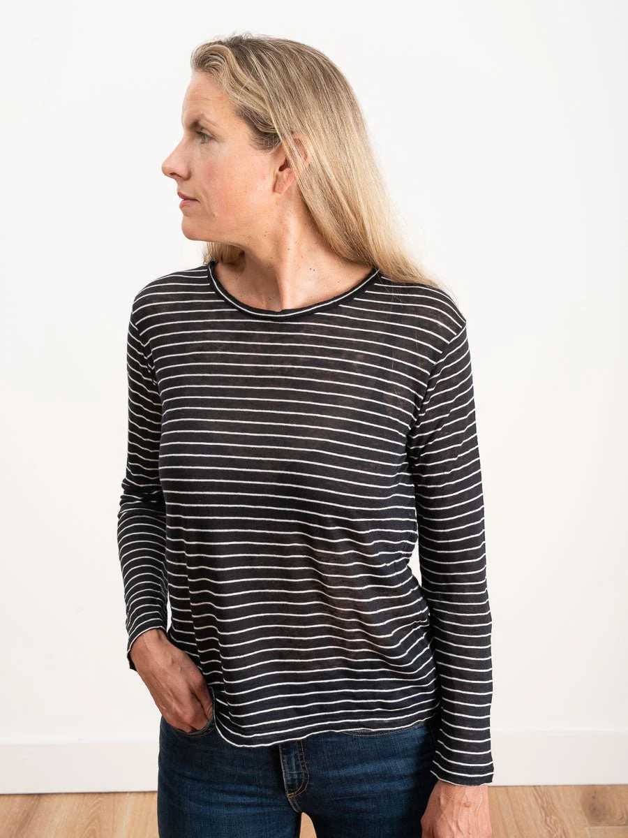kaaron tee - black/ecru - Image 2