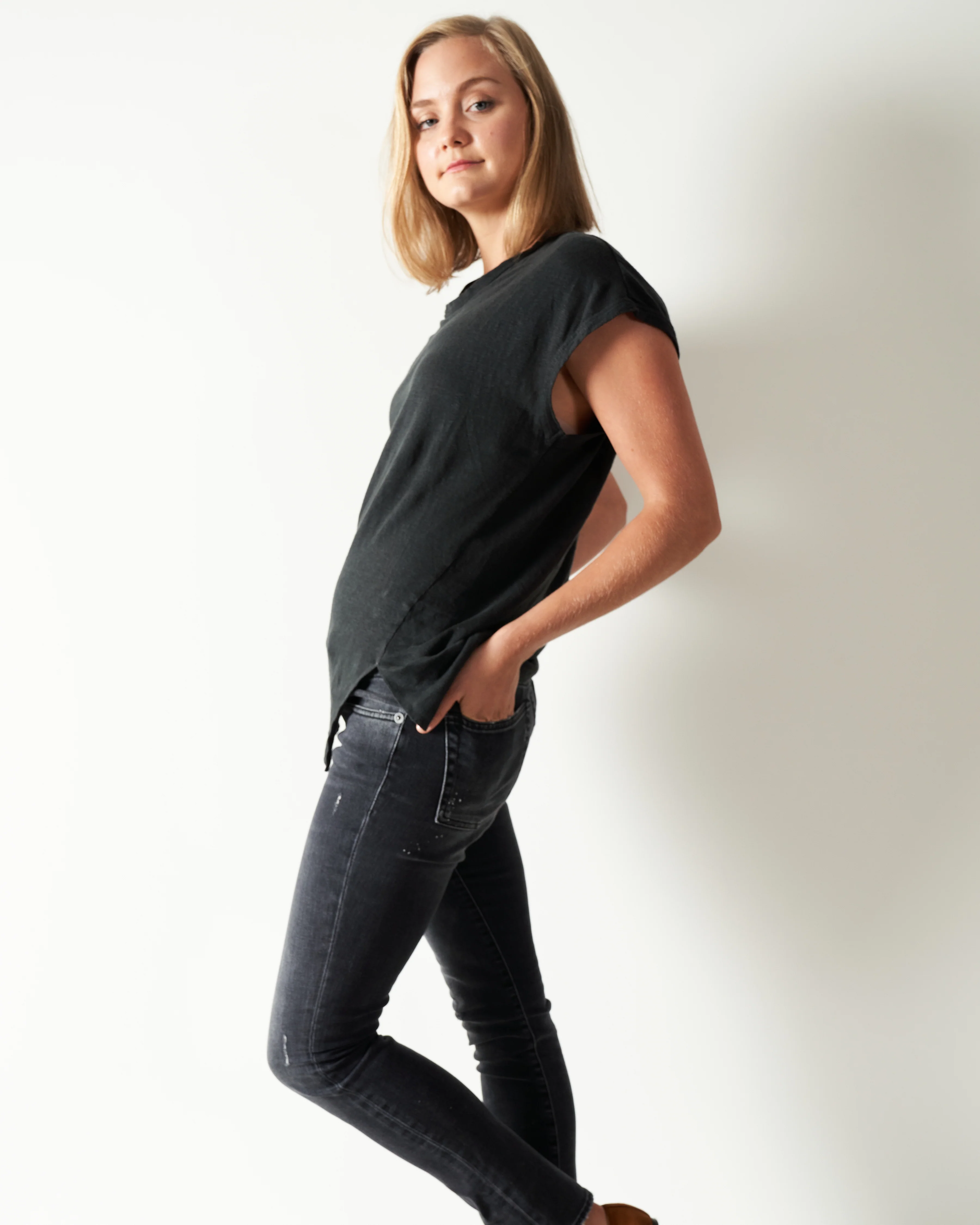 kella tee - faded black - Image 4