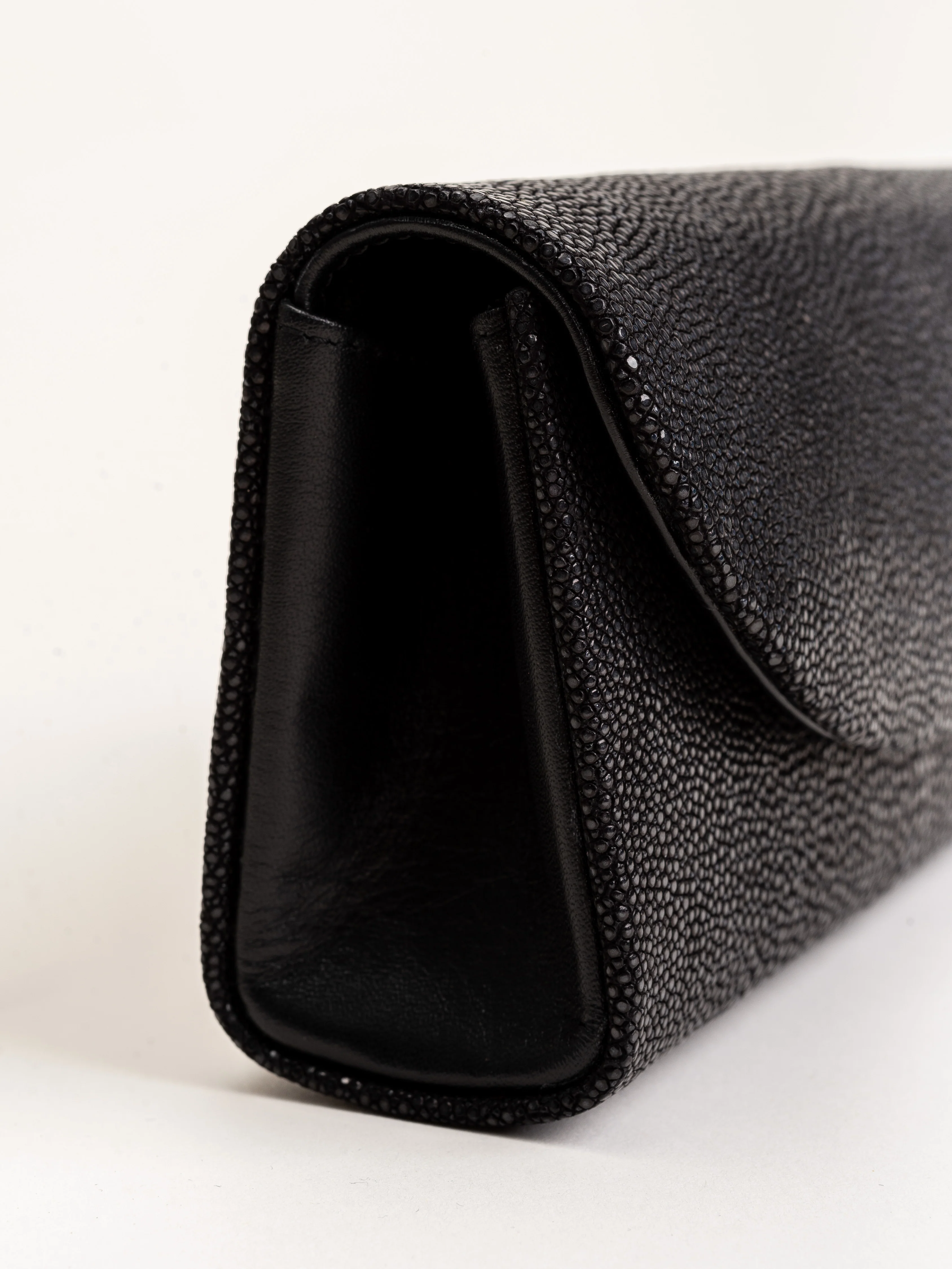 baby grande stingray clutch - black - Image 3