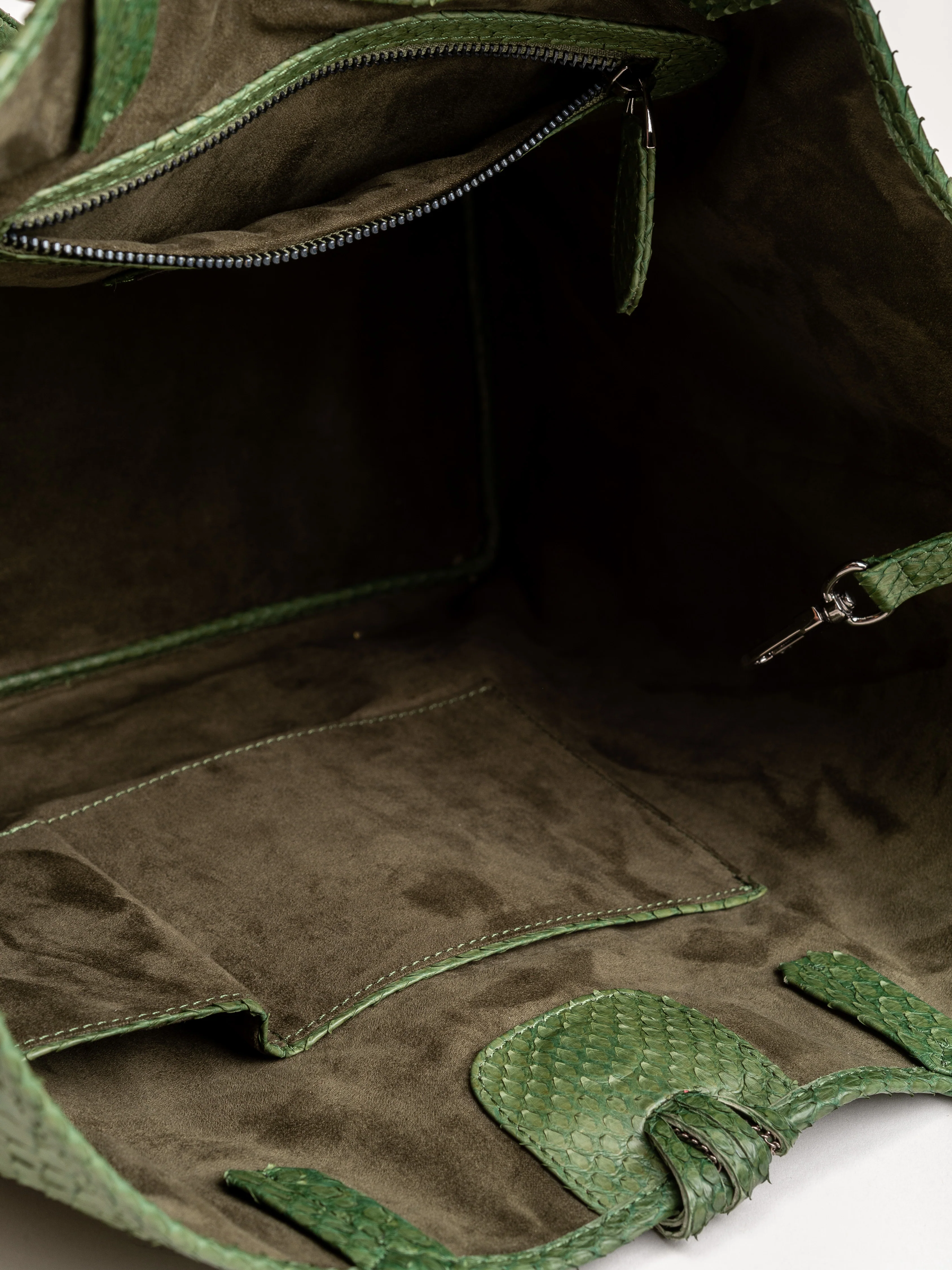 stevie tote - python olive - Image 4
