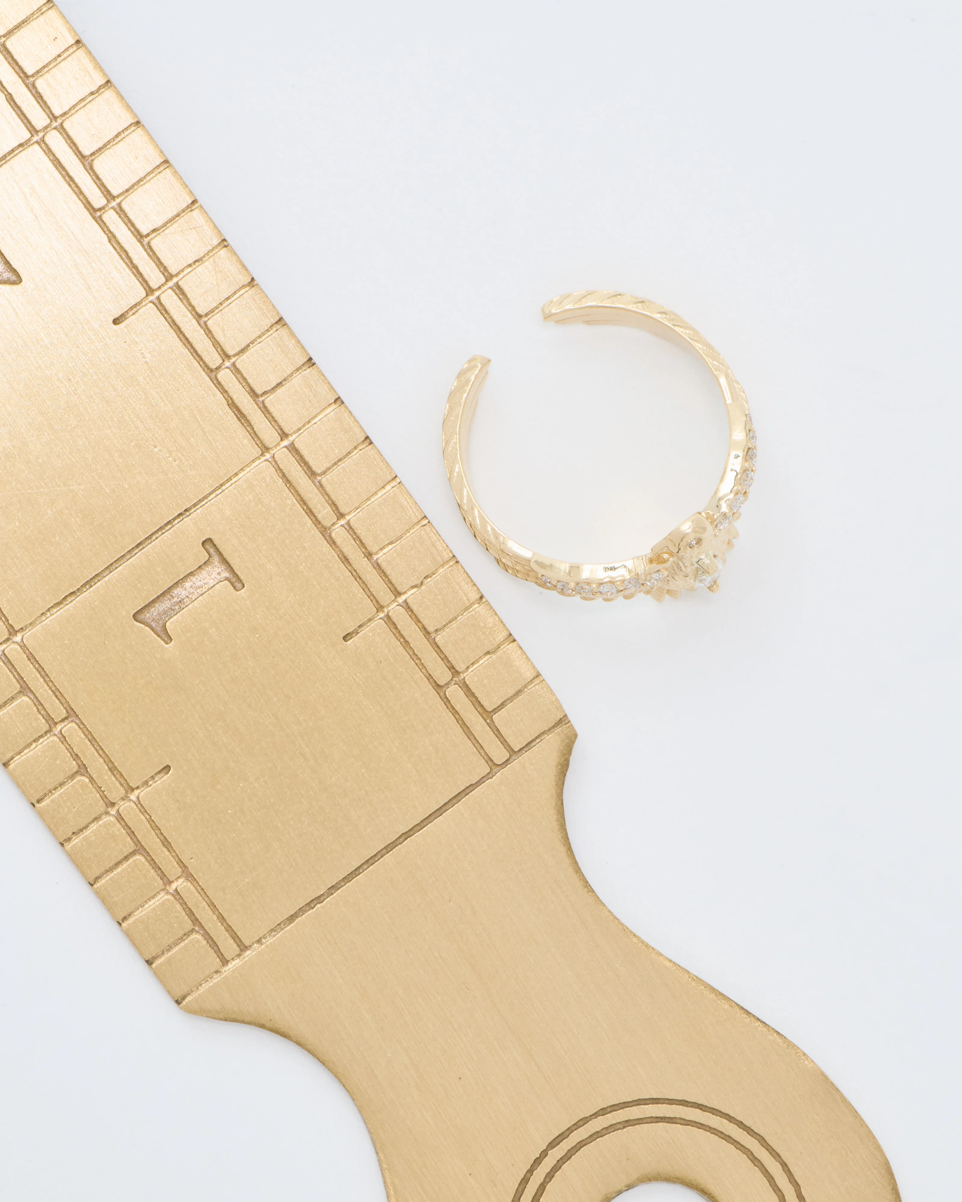 small diamond center thunderbird ring - Image 9