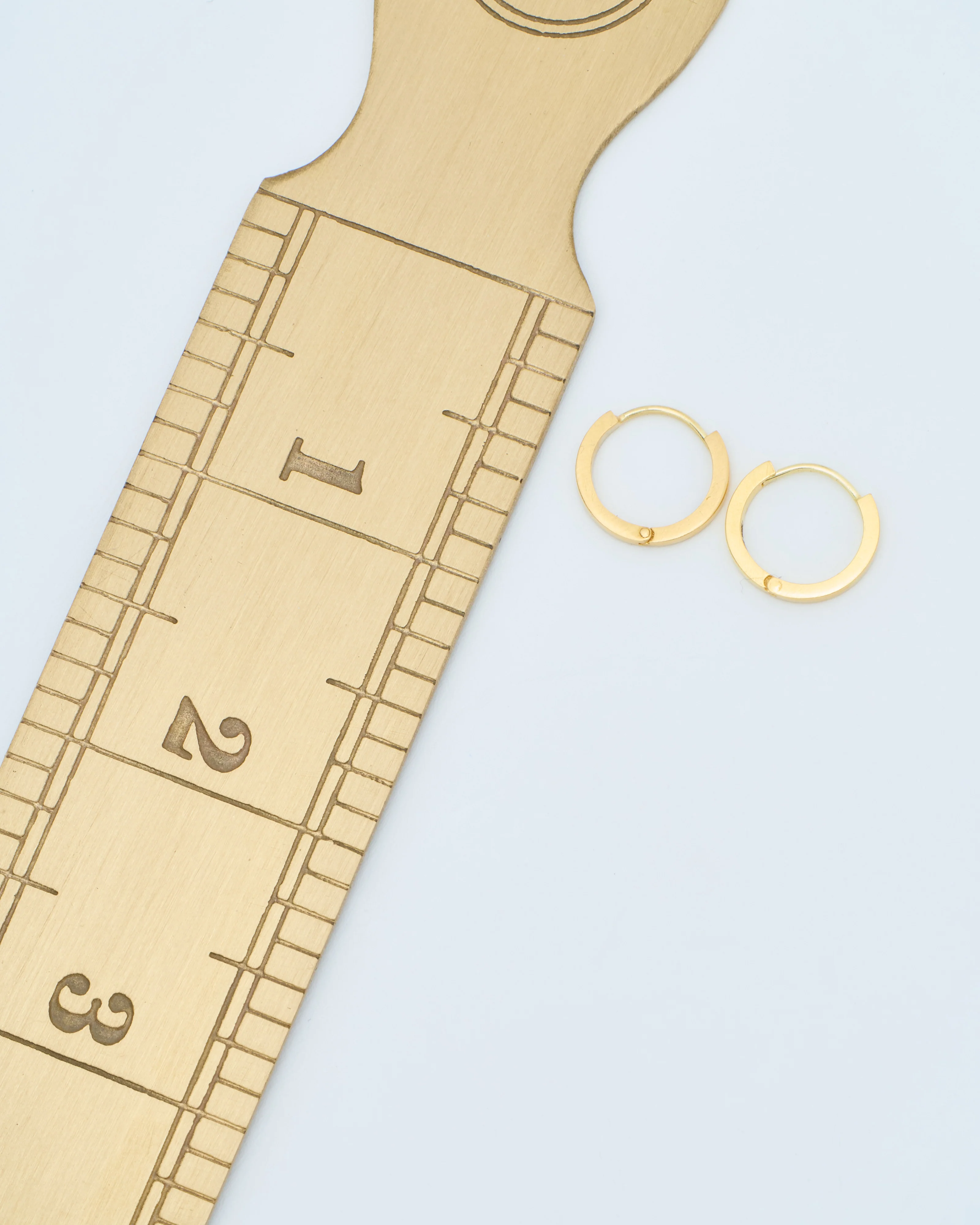 22k plain huggie hoops - Image 7