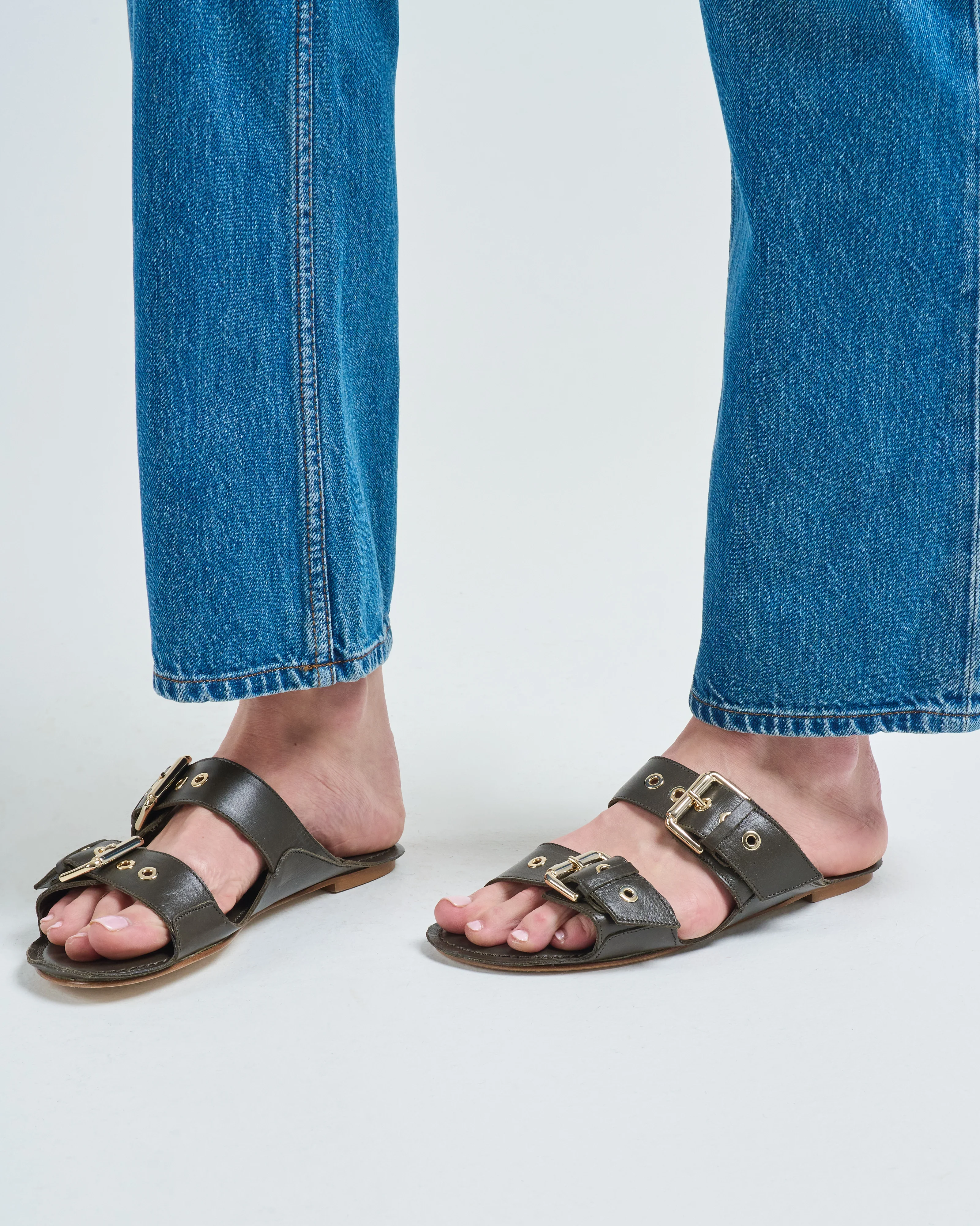 the double buckle slide - Image 5