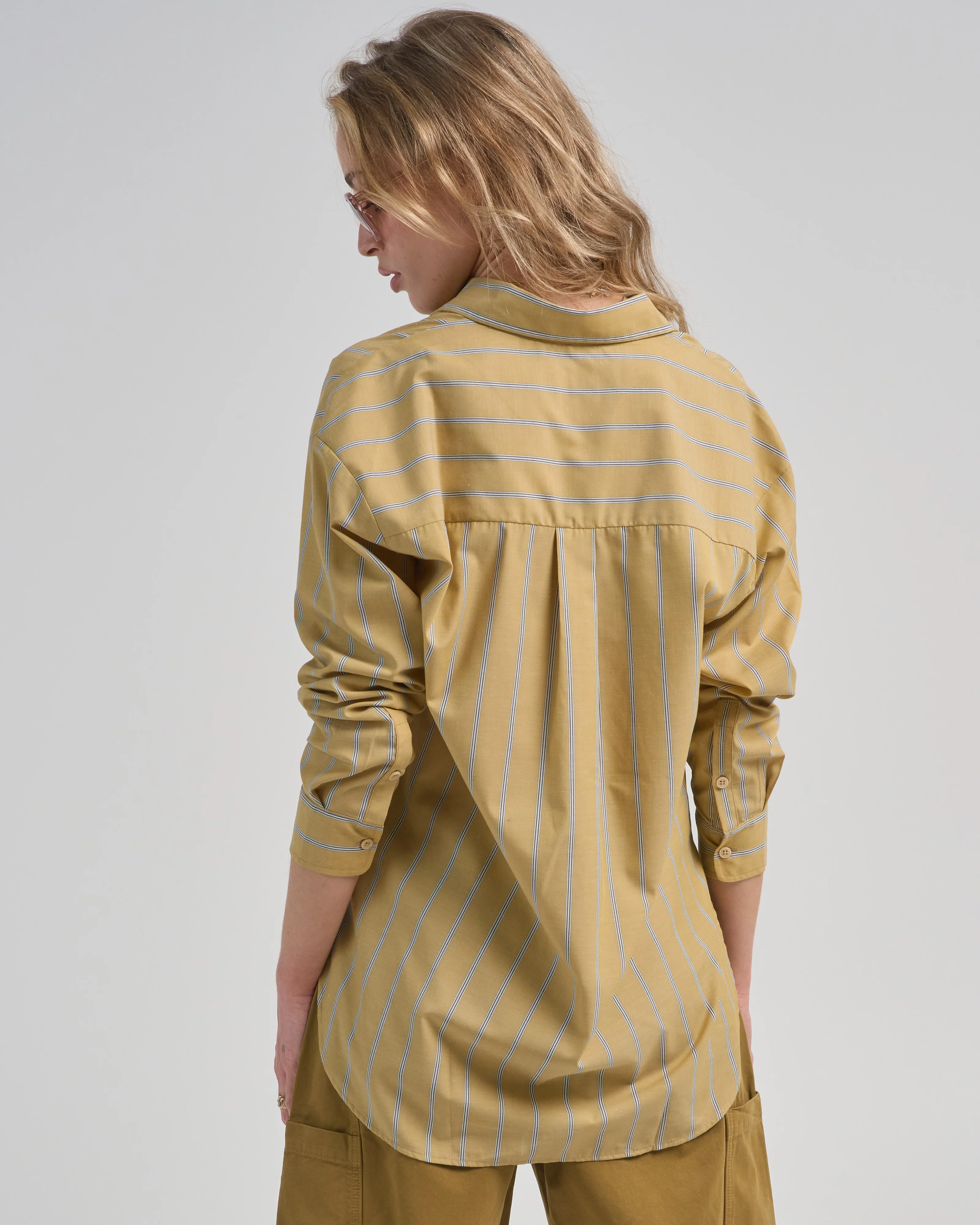the essential shirt - Image 4