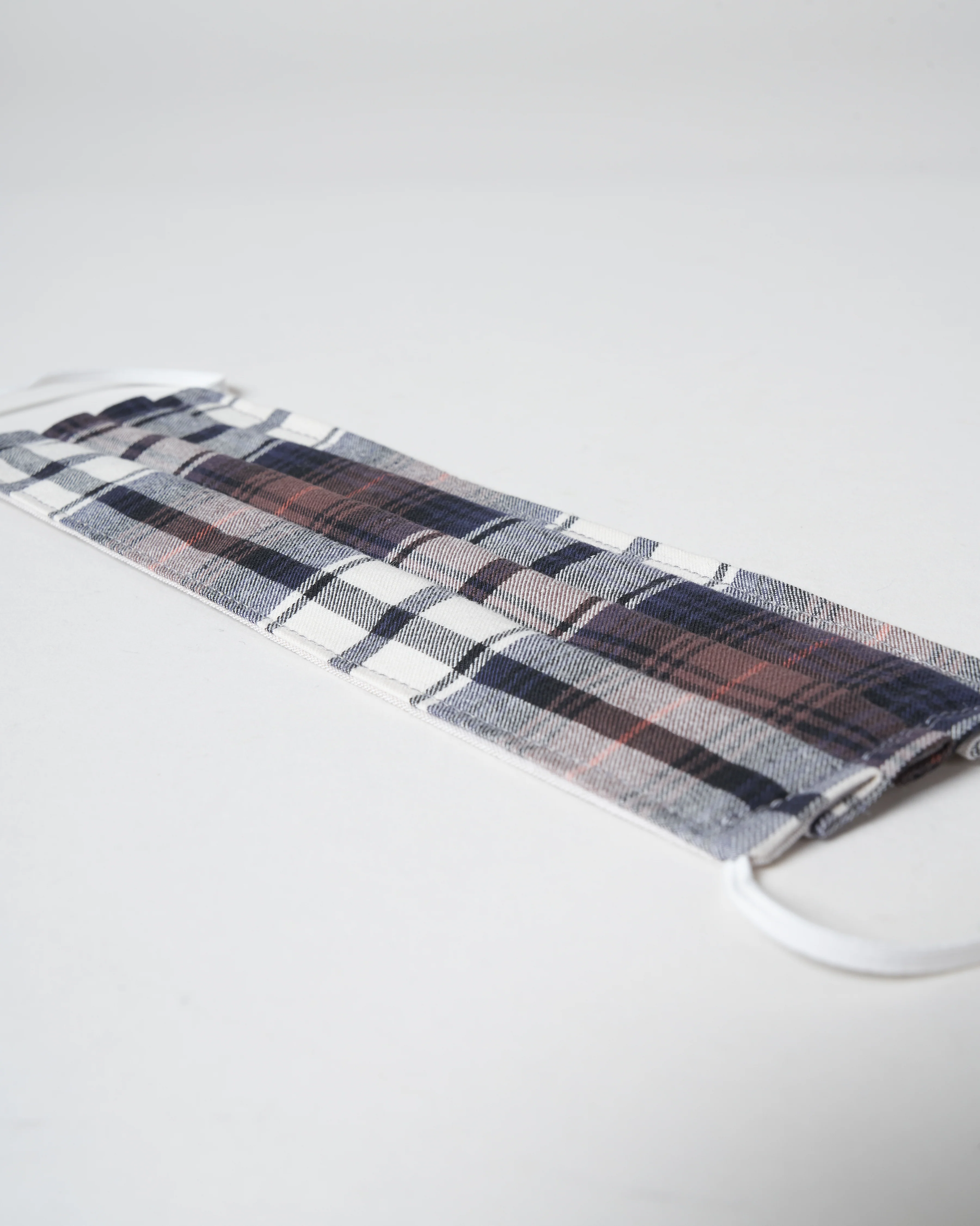 face mask - brown tartan - Image 3