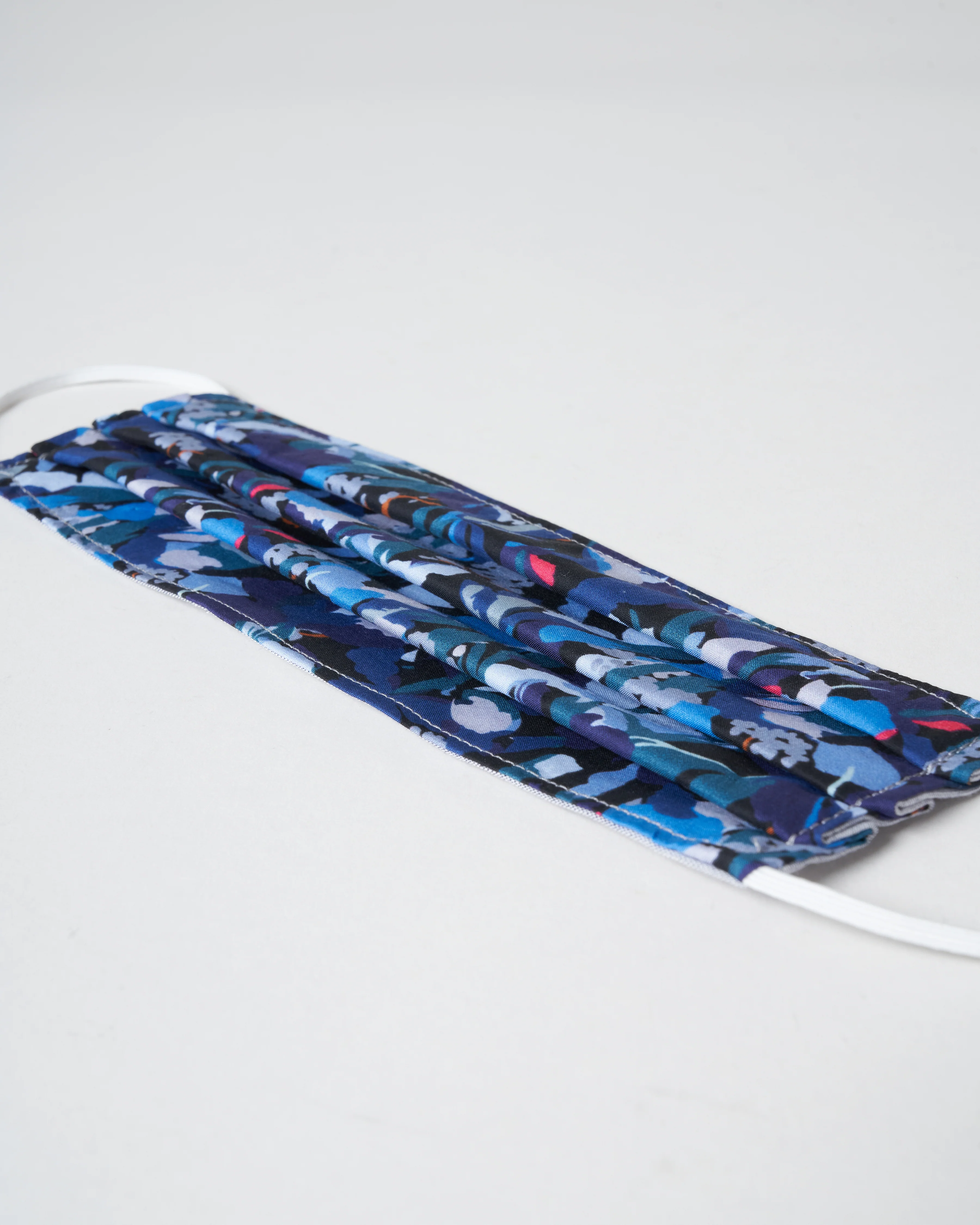 face mask - floral camo blue - Image 3