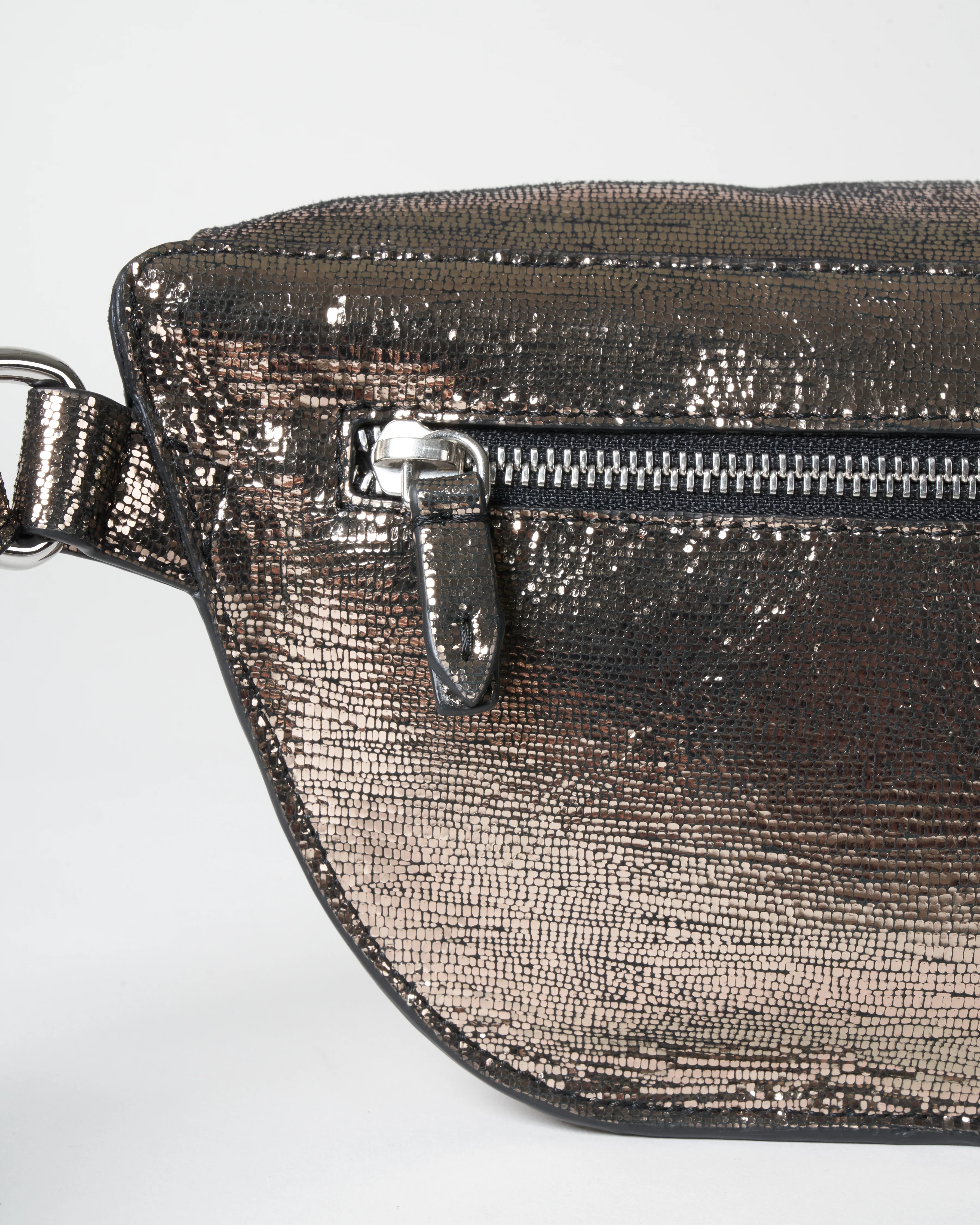 lino banane belt bag - lamé champagne - Image 5