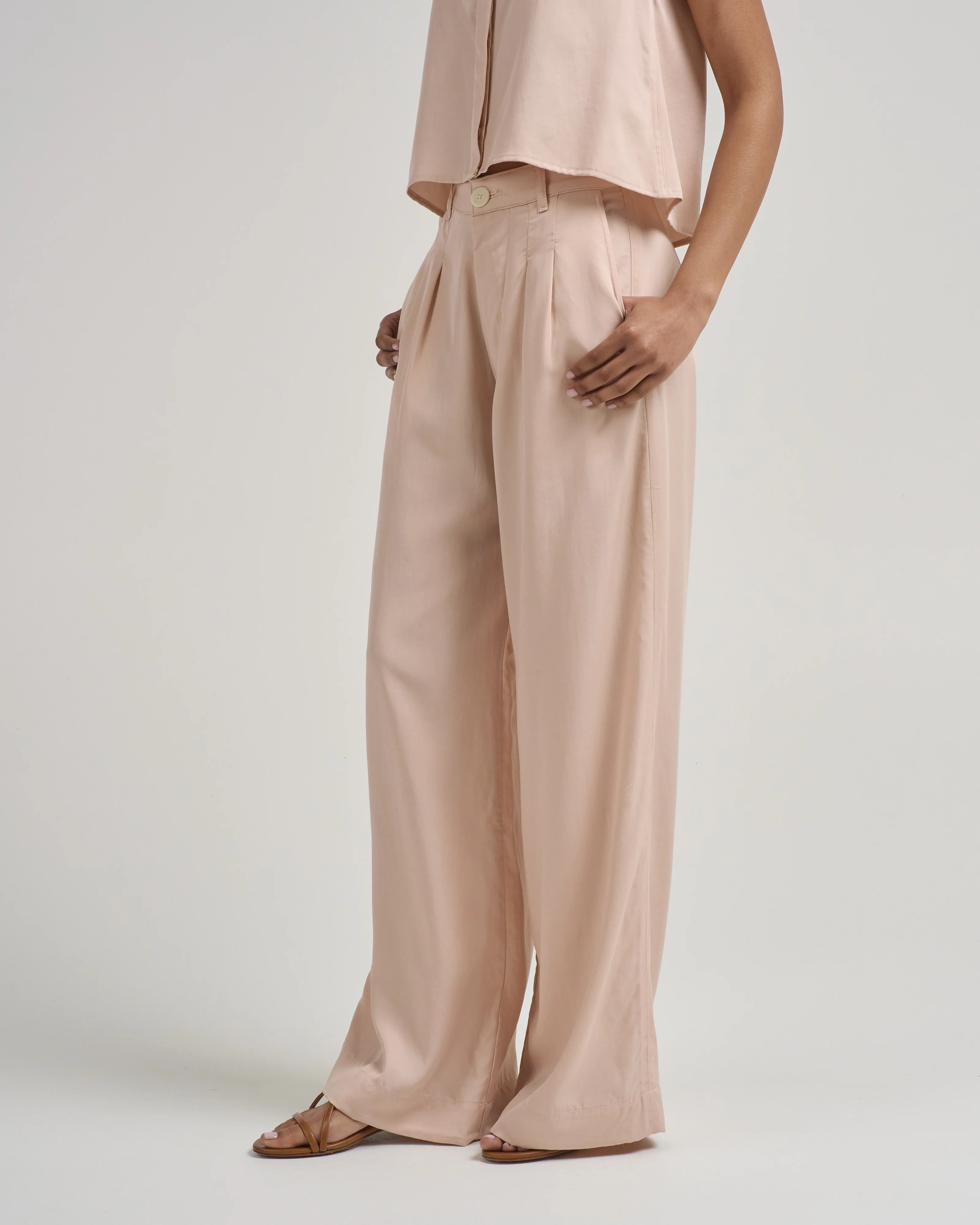 fancy pant - Image 3