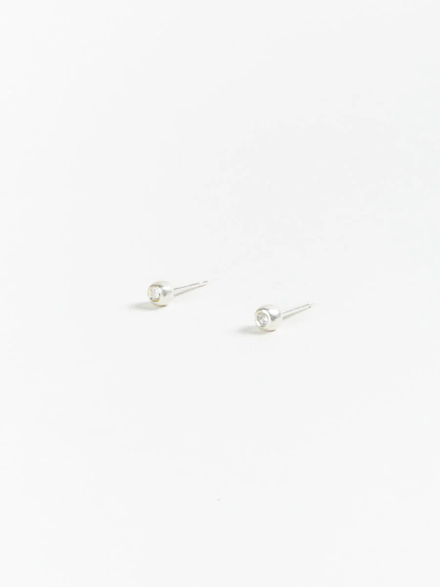 poppy diamond studs - Image 3