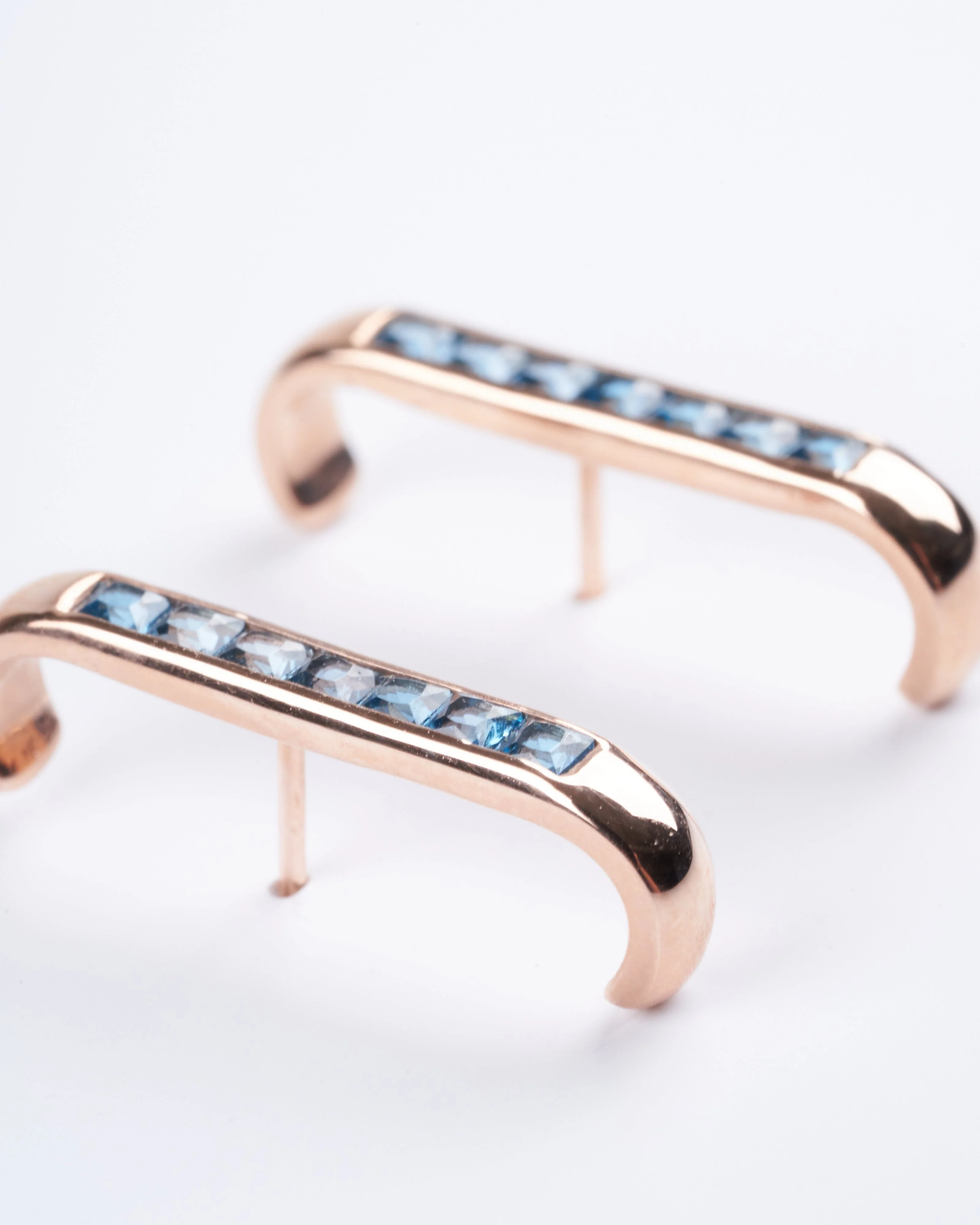 barre 7 gems earlobe wrap- rose gold - Image 3