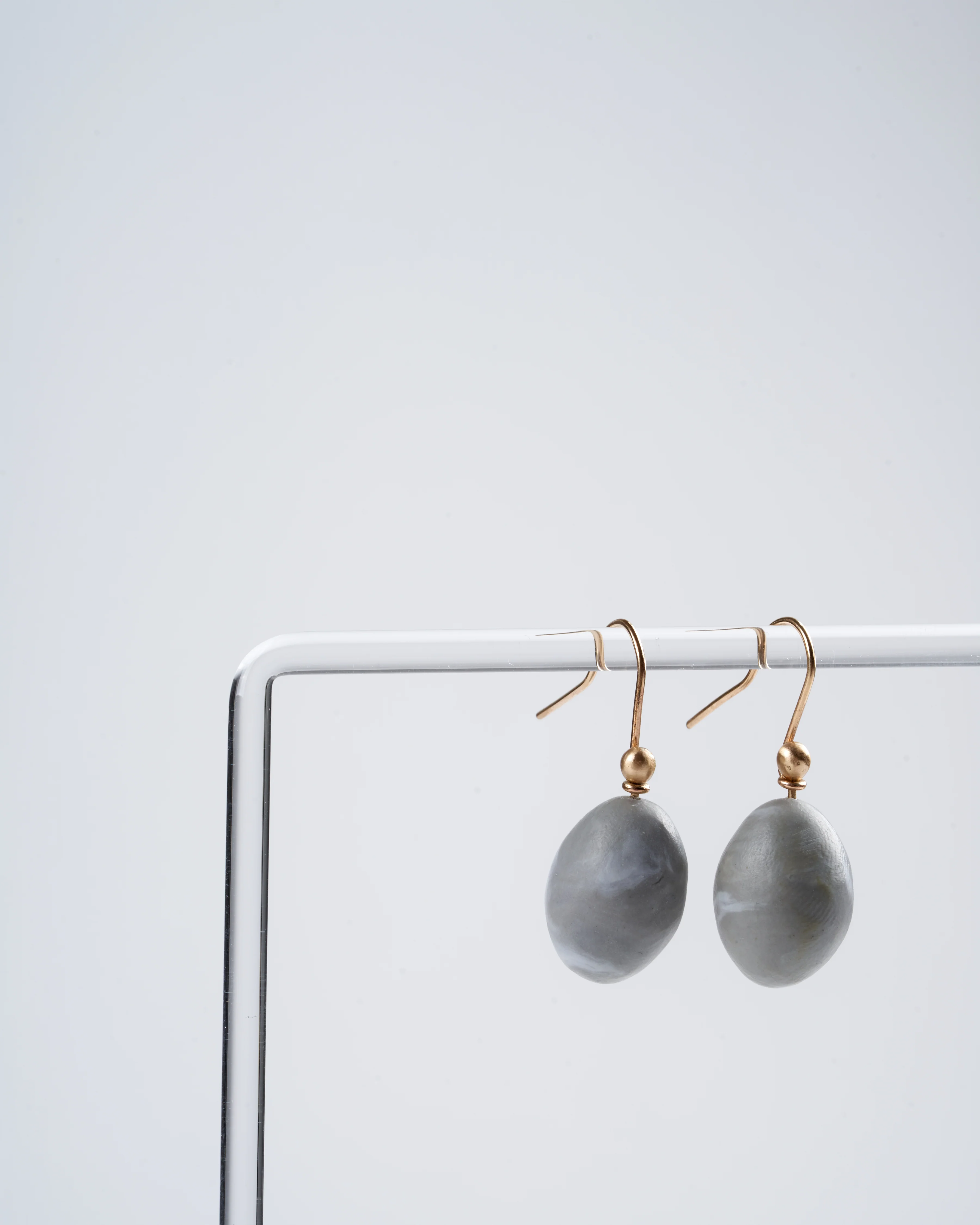 grigio grey clay egg earring - grey - Image 2