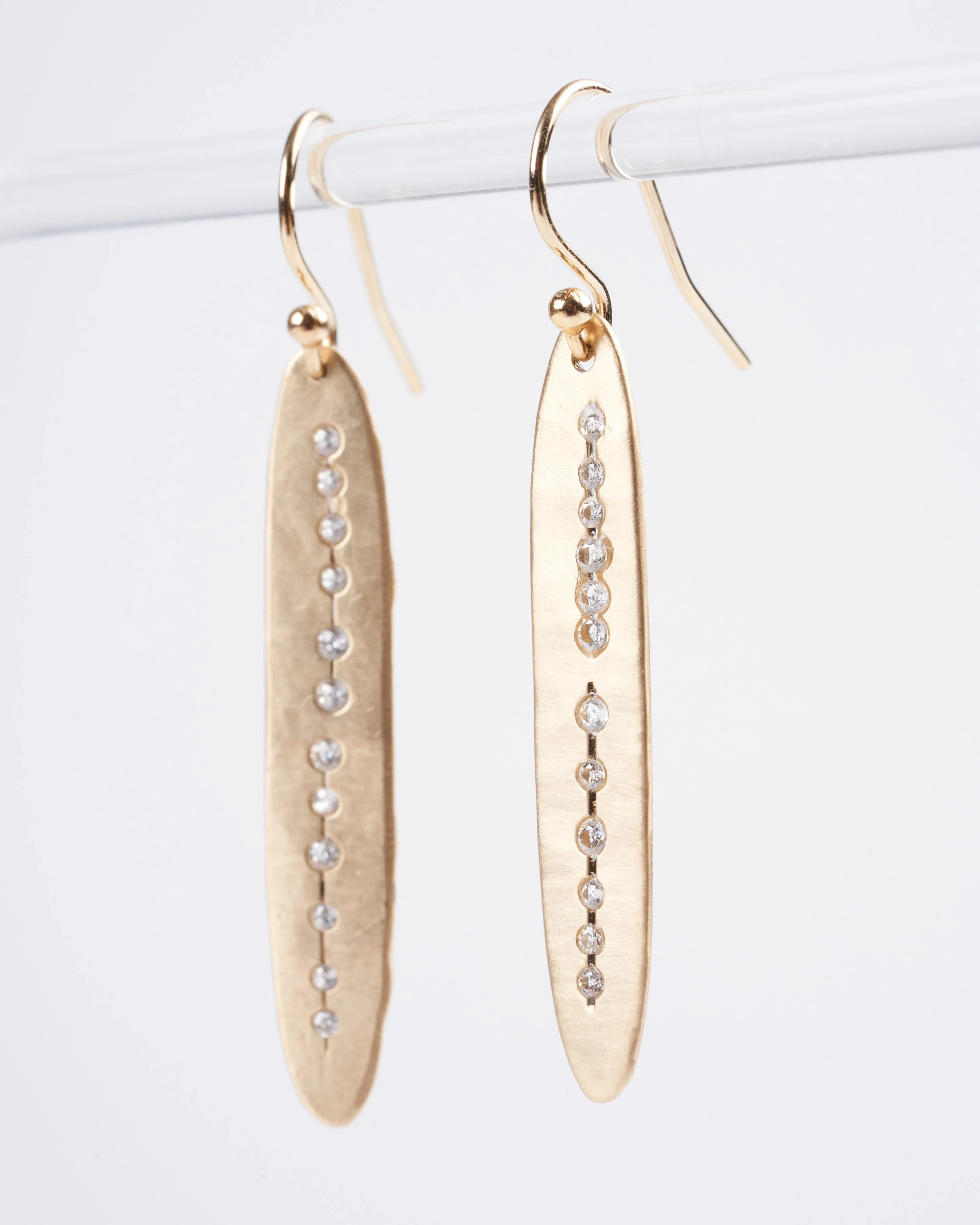 spear earrings - bronze - Image 3