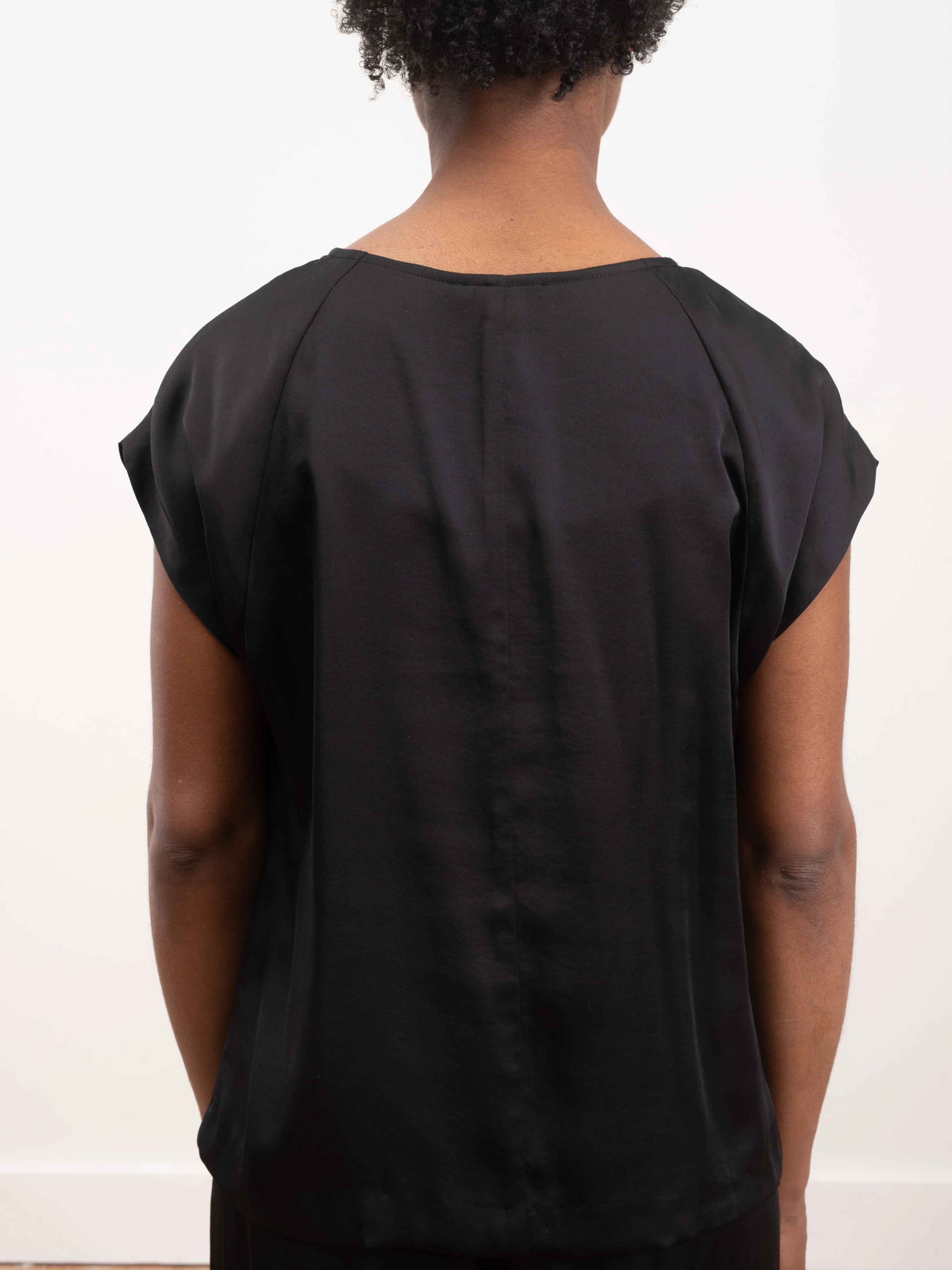 satin raglan tee - black - Image 4