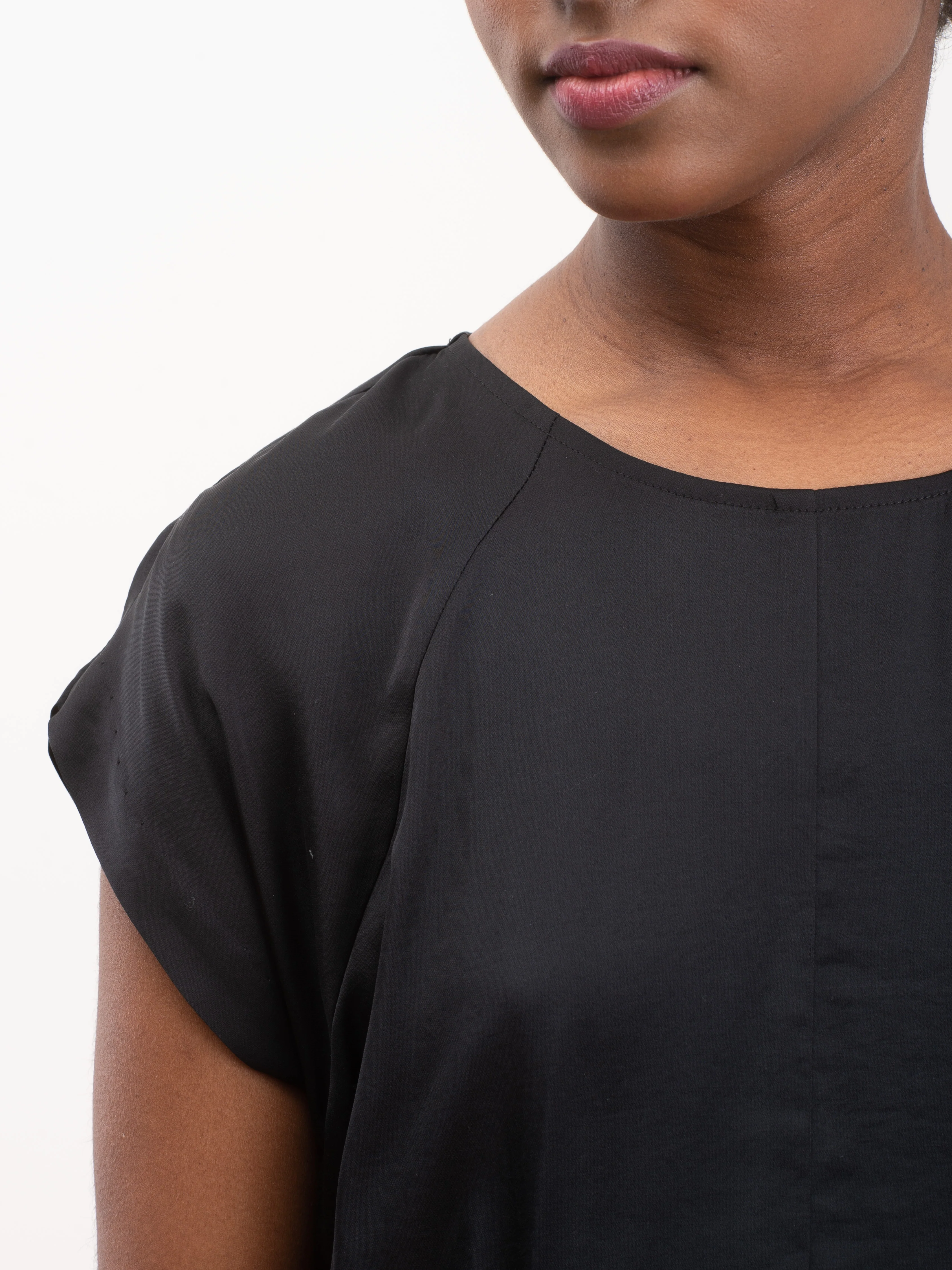 satin raglan tee - black - Image 5