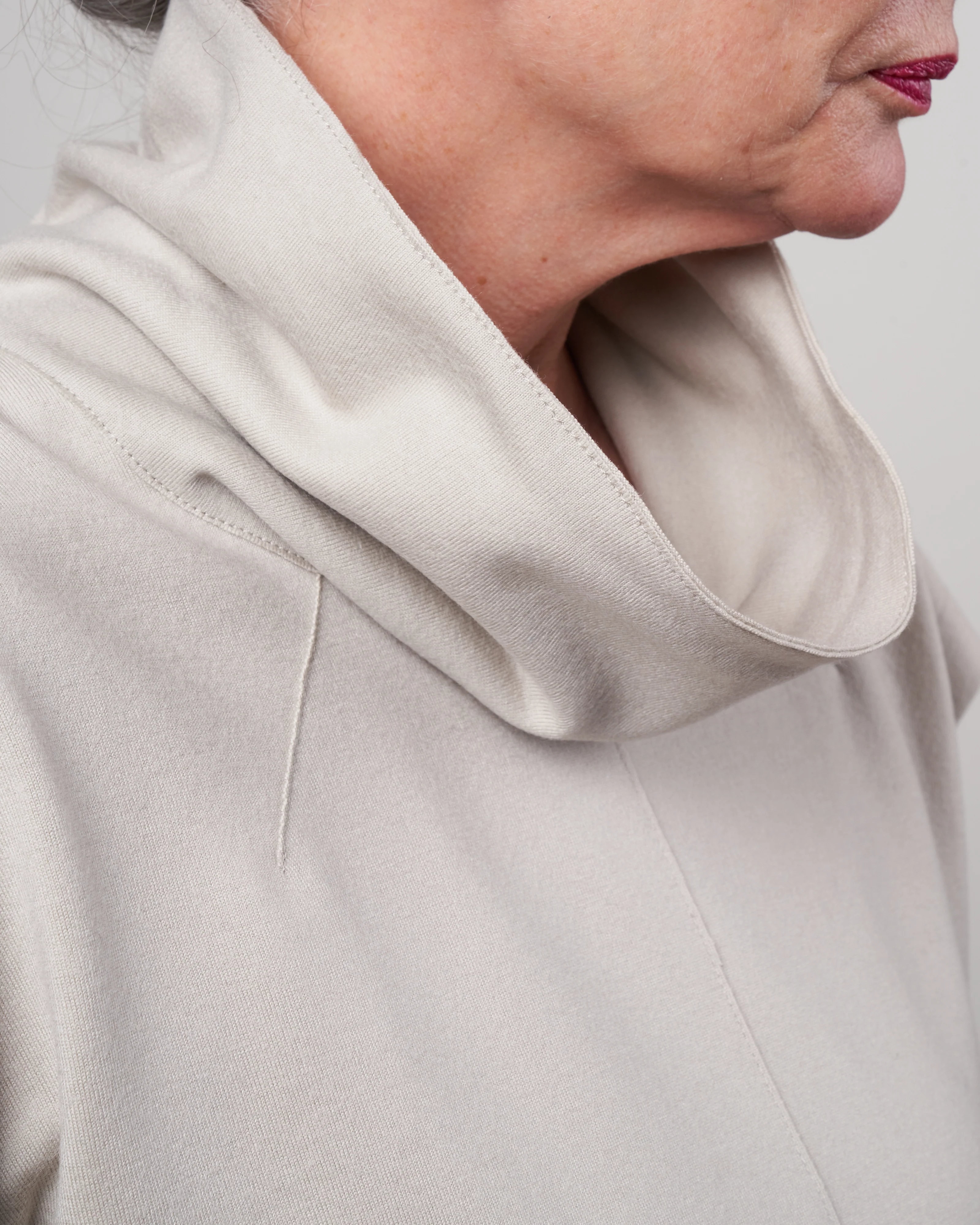 seam turtleneck - mink - Image 5
