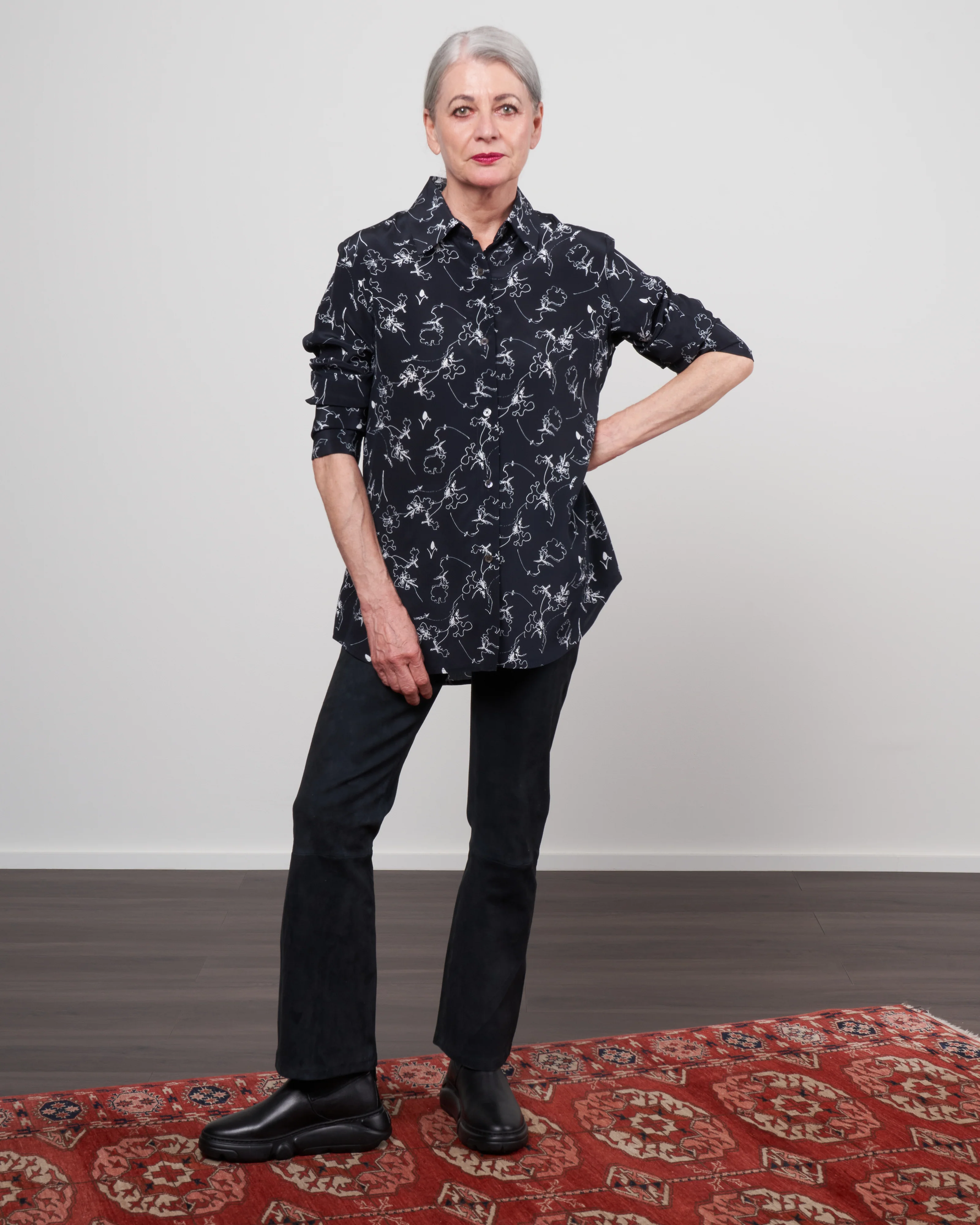 tailored blouse - navy floral - Image 2