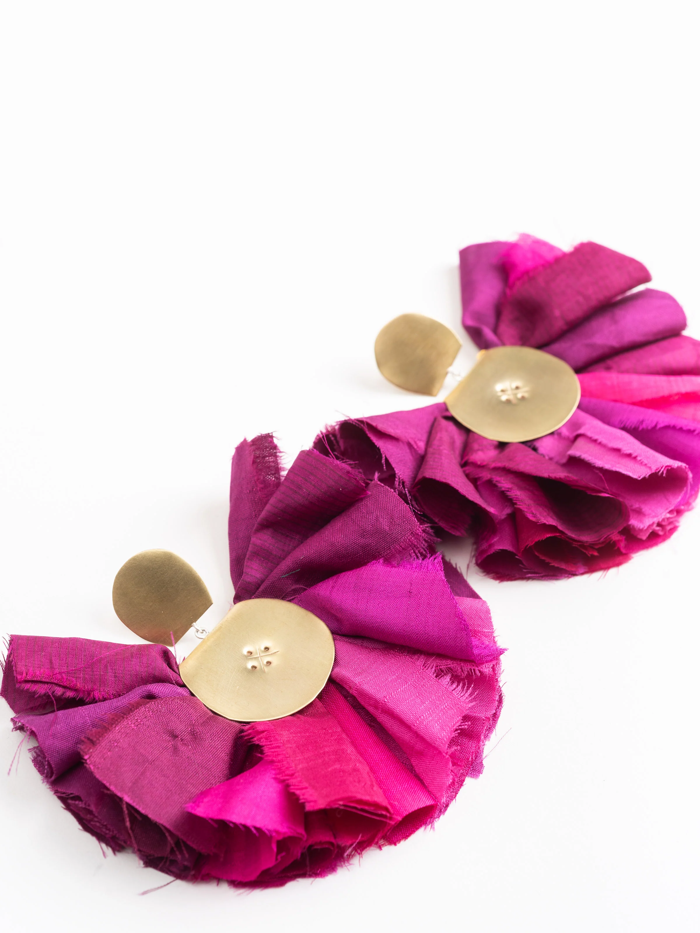 silk hand fan earrings - fuschia - Image 2
