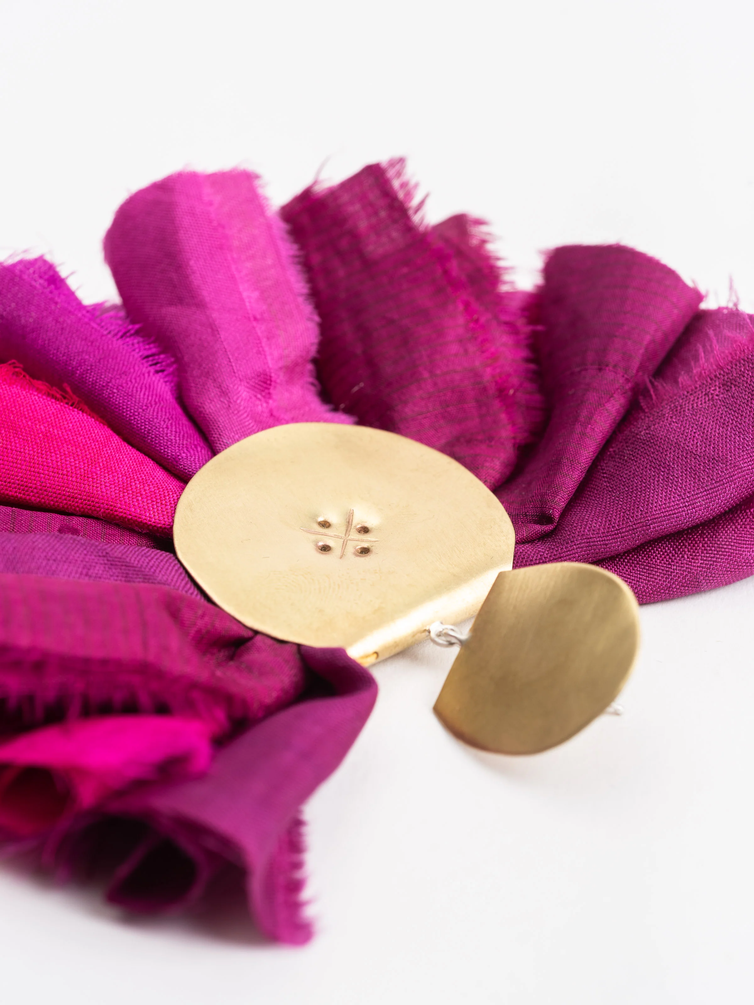 silk hand fan earrings - fuschia - Image 4
